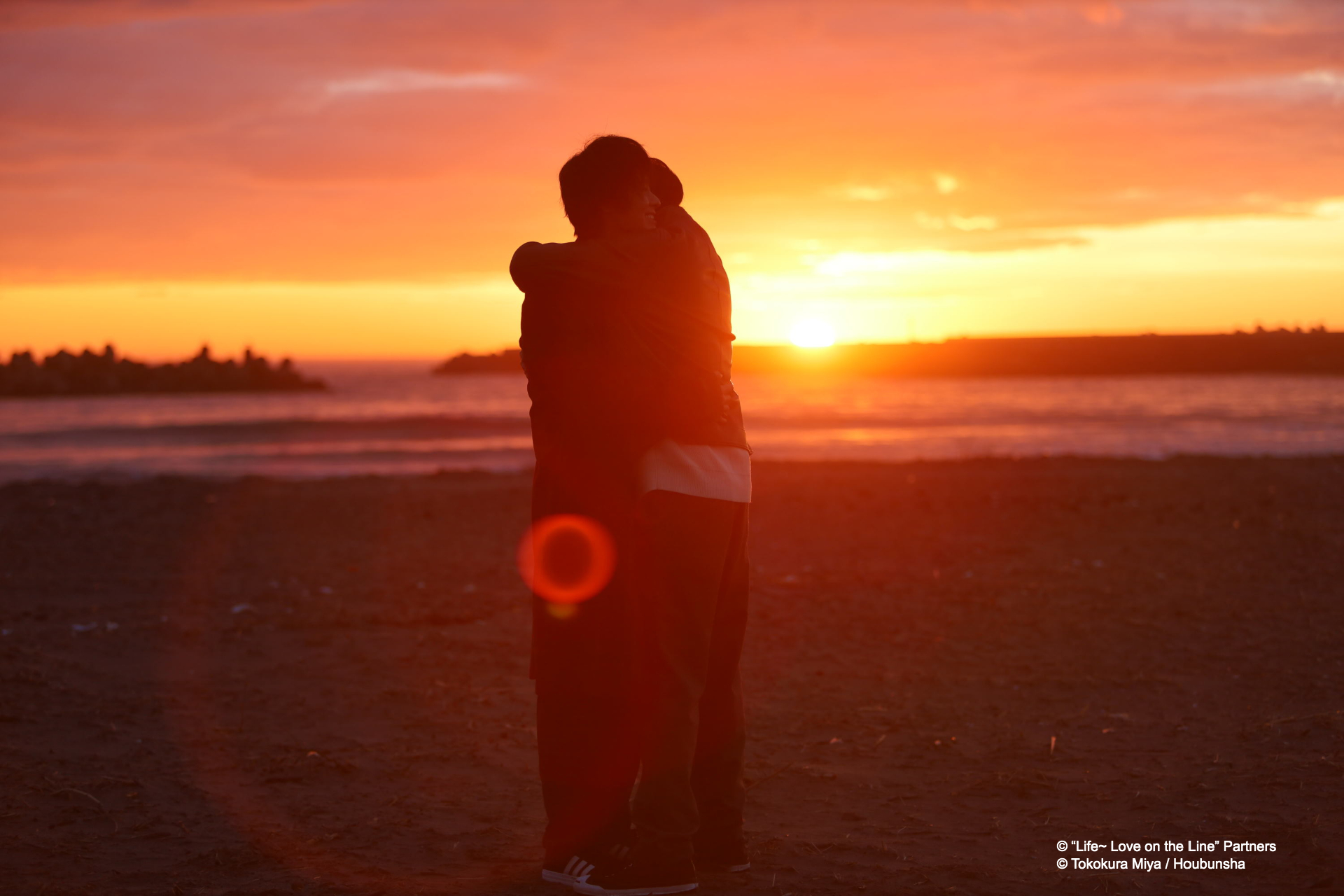 台灣KKTV和日本影音平台Video Market聯手打造自製BL劇《Life 線上的我們》,唯美細膩的畫面深受觀眾喜愛。(KKTV提供)