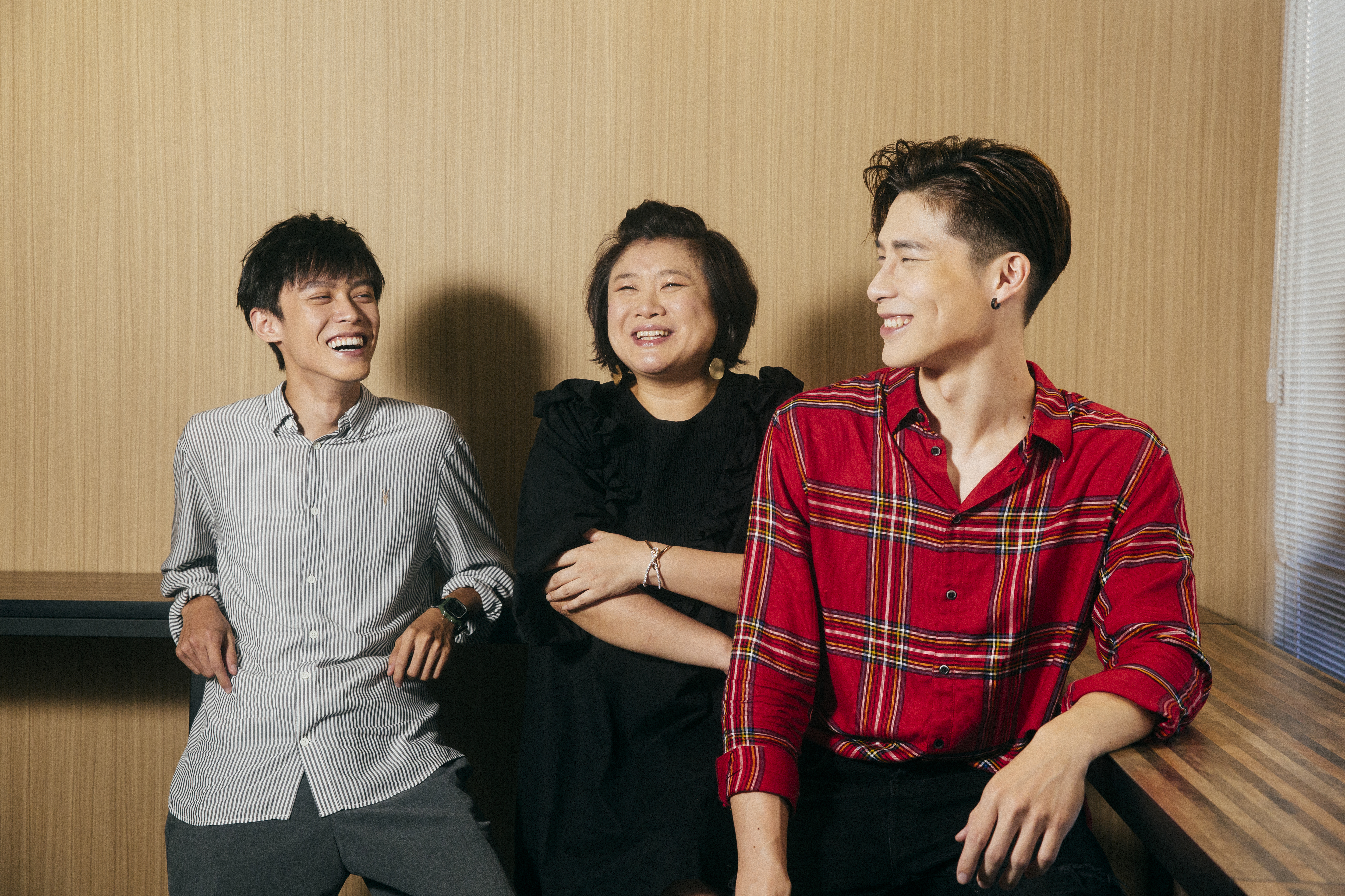 宋偉恩（右）、黃雋智（左）在Anita的帶領下前往日本拍攝《Life 線上的我們》，盼未來也能進軍海外市場。