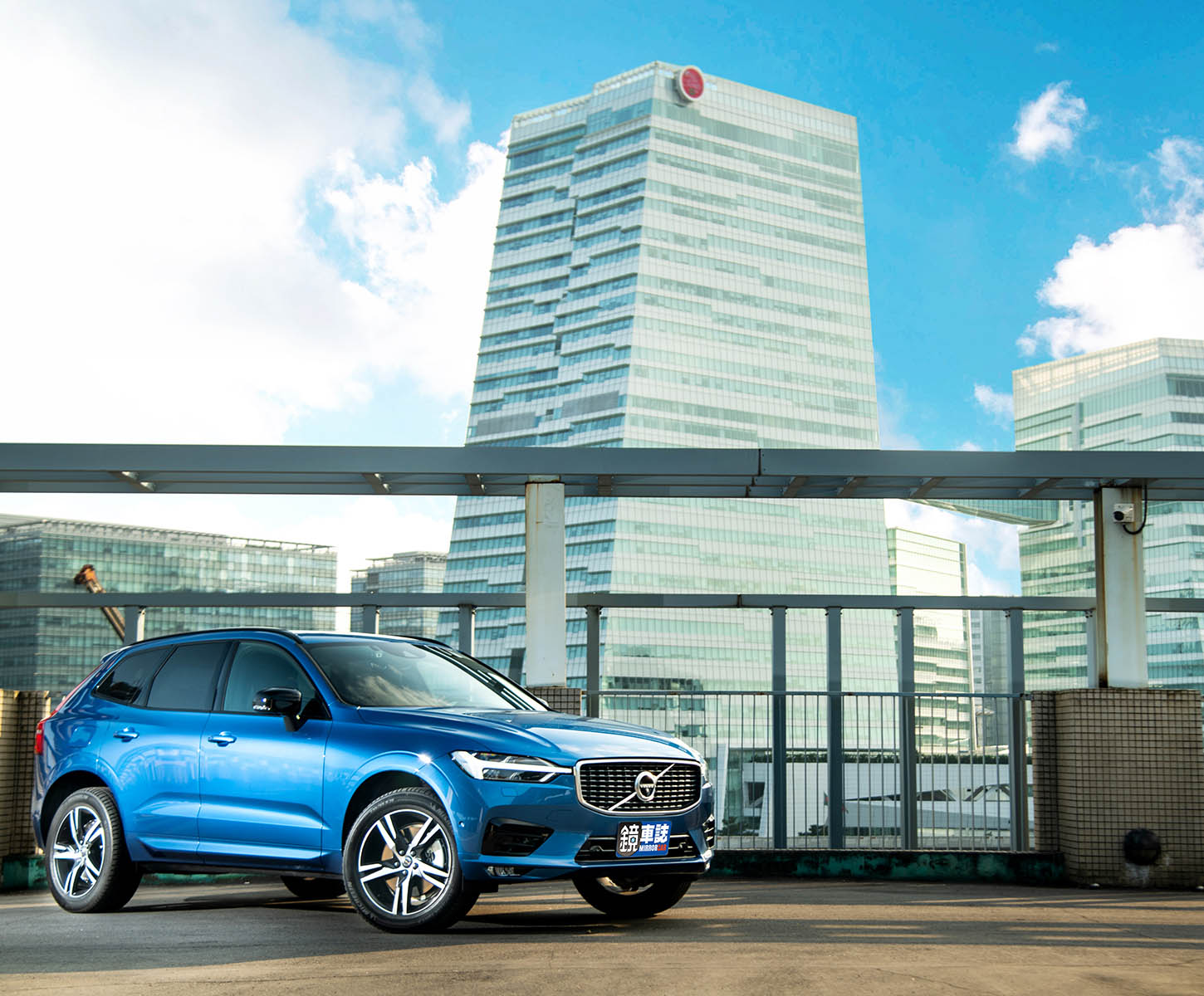 【鏡試駕】新能源未來先驅　Volvo XC60 B5 R-Design