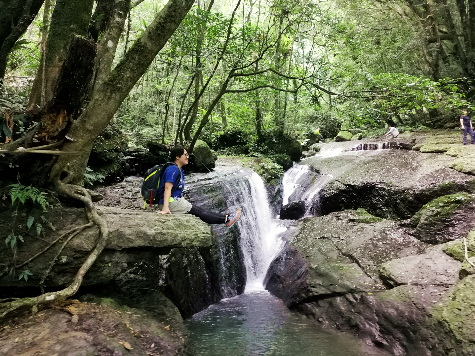 雲森祕境天然石台，成為拍照區。