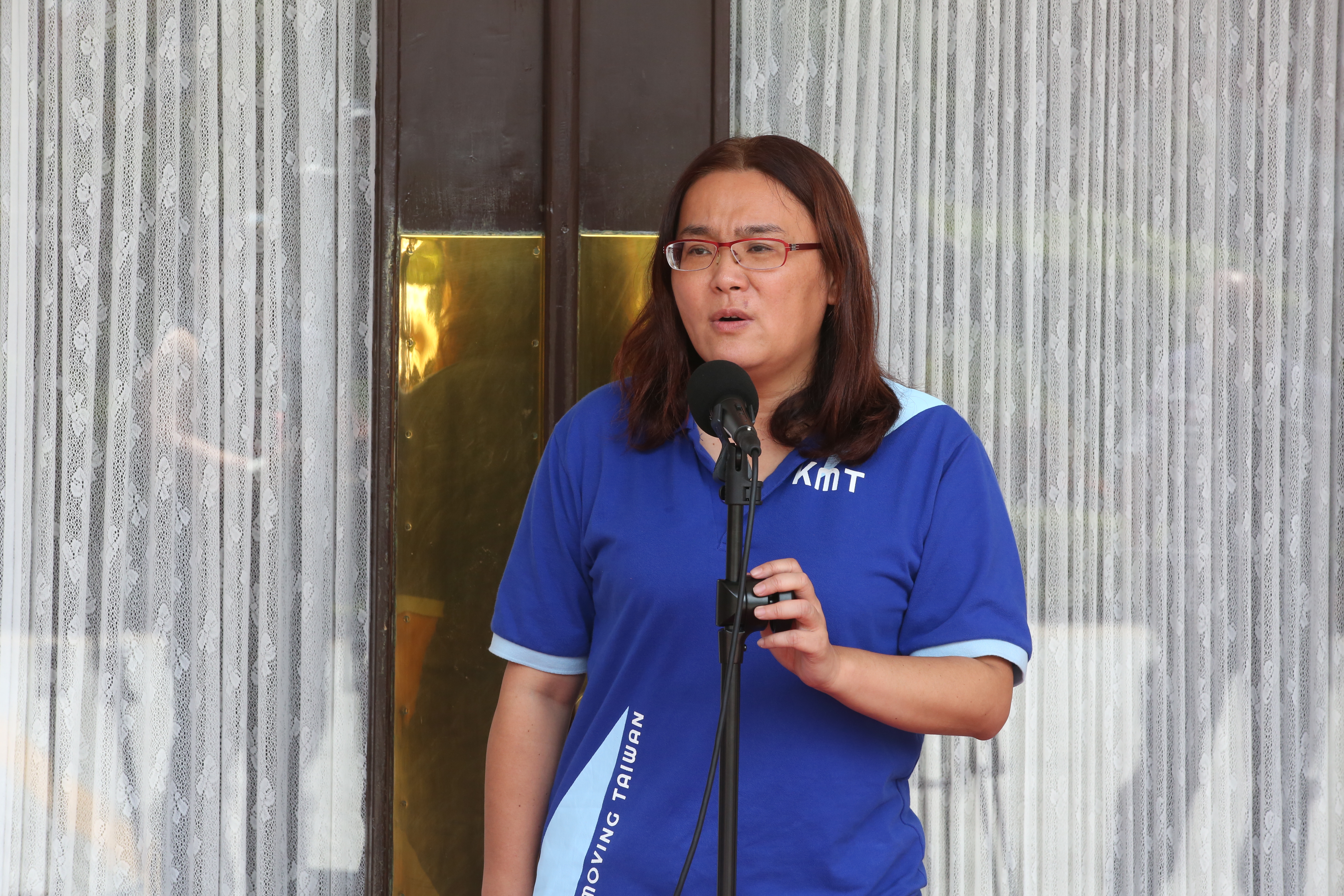 因考察東沙島計畫被國防部取消，陳玉珍不滿表示：為什麼大學生就可以去？