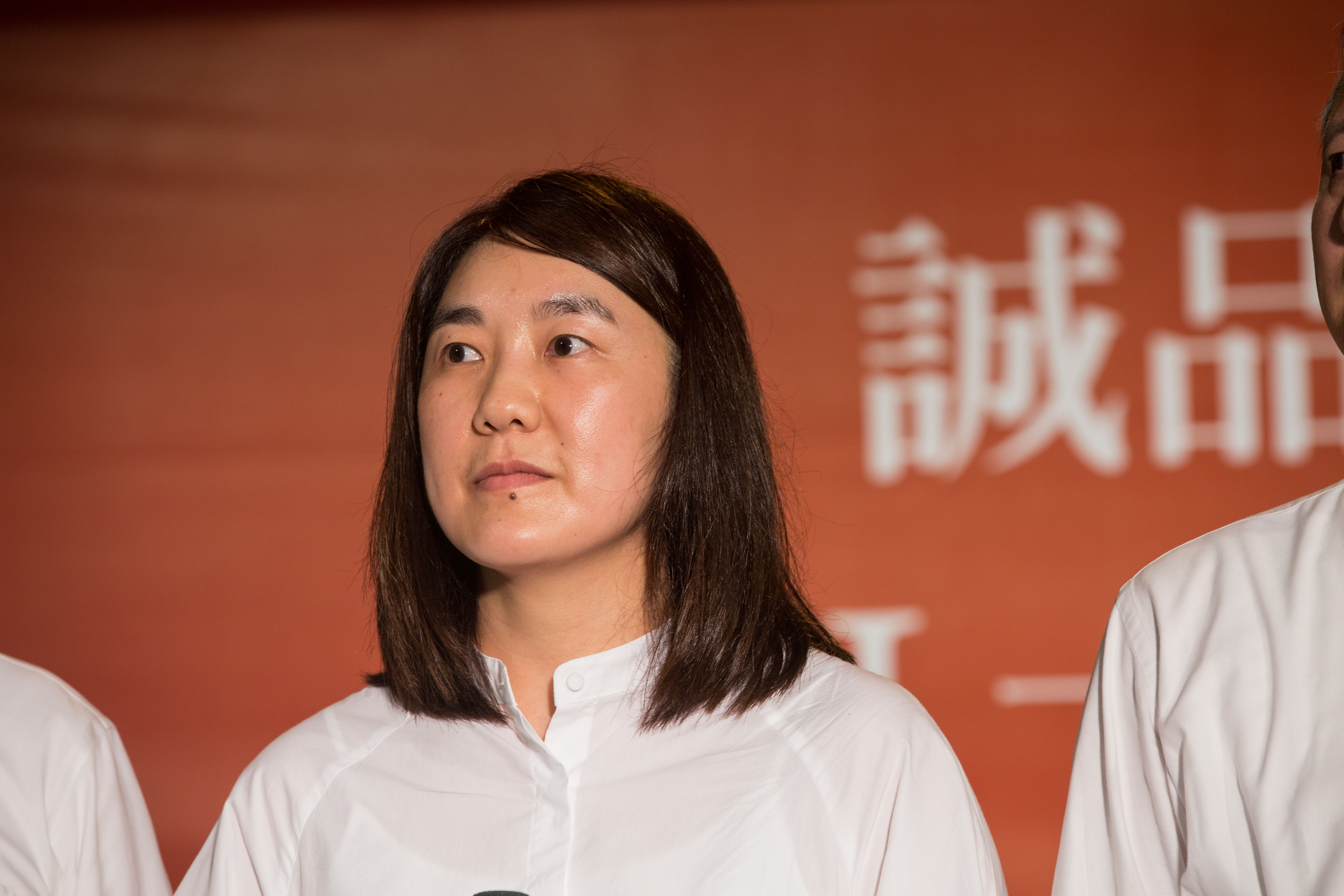 吳旻潔今年股東會上曾表示，2020年下半年將「用力關店」。