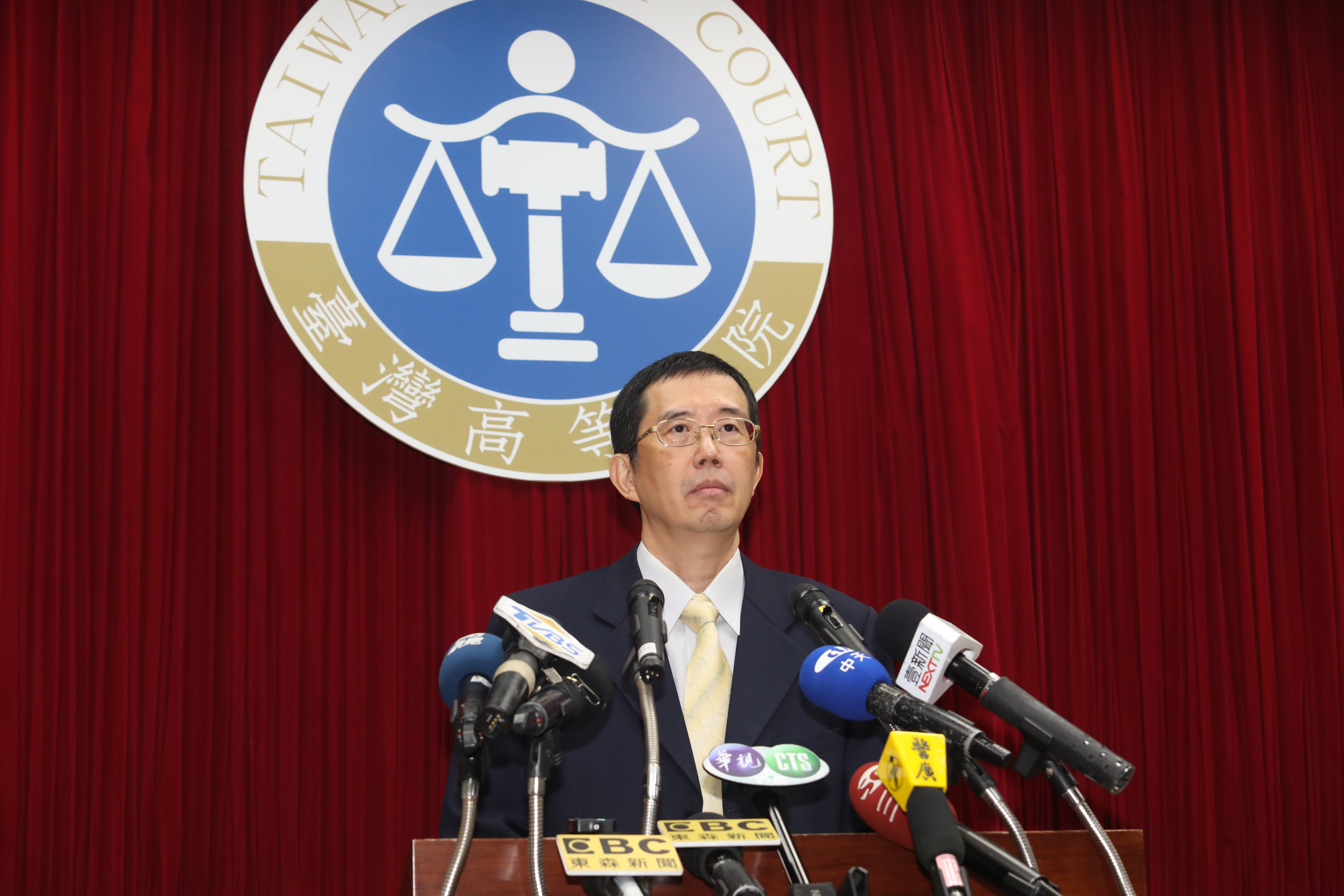 高等法院今改判梁男無罪，當庭釋放並責付桃園市政府衛生局。