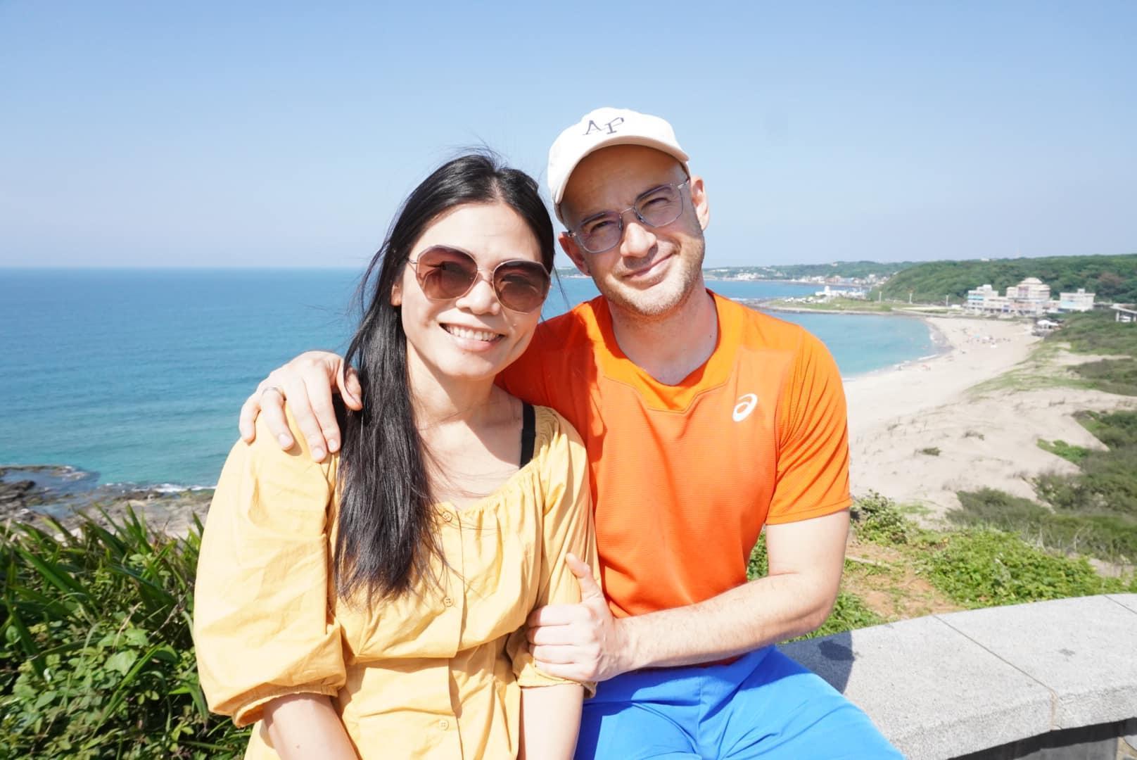 吳鳳和老婆結婚5年,每天提醒「愛家」這件事的重要性。(取自吳鳳 Rifat臉書)