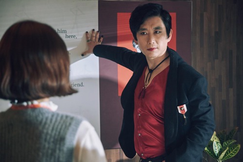 金元海在《大力女子都奉順》一人分飾兩角，演出十分吸睛。（翻攝自JTBC）