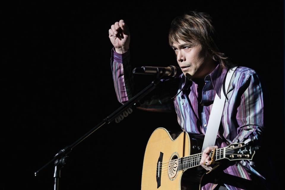 伍佰因腳傷，原本8月底登場的Live house系列《今夜伍佰9》，宣告延期。（圖／摘自伍佰臉書）