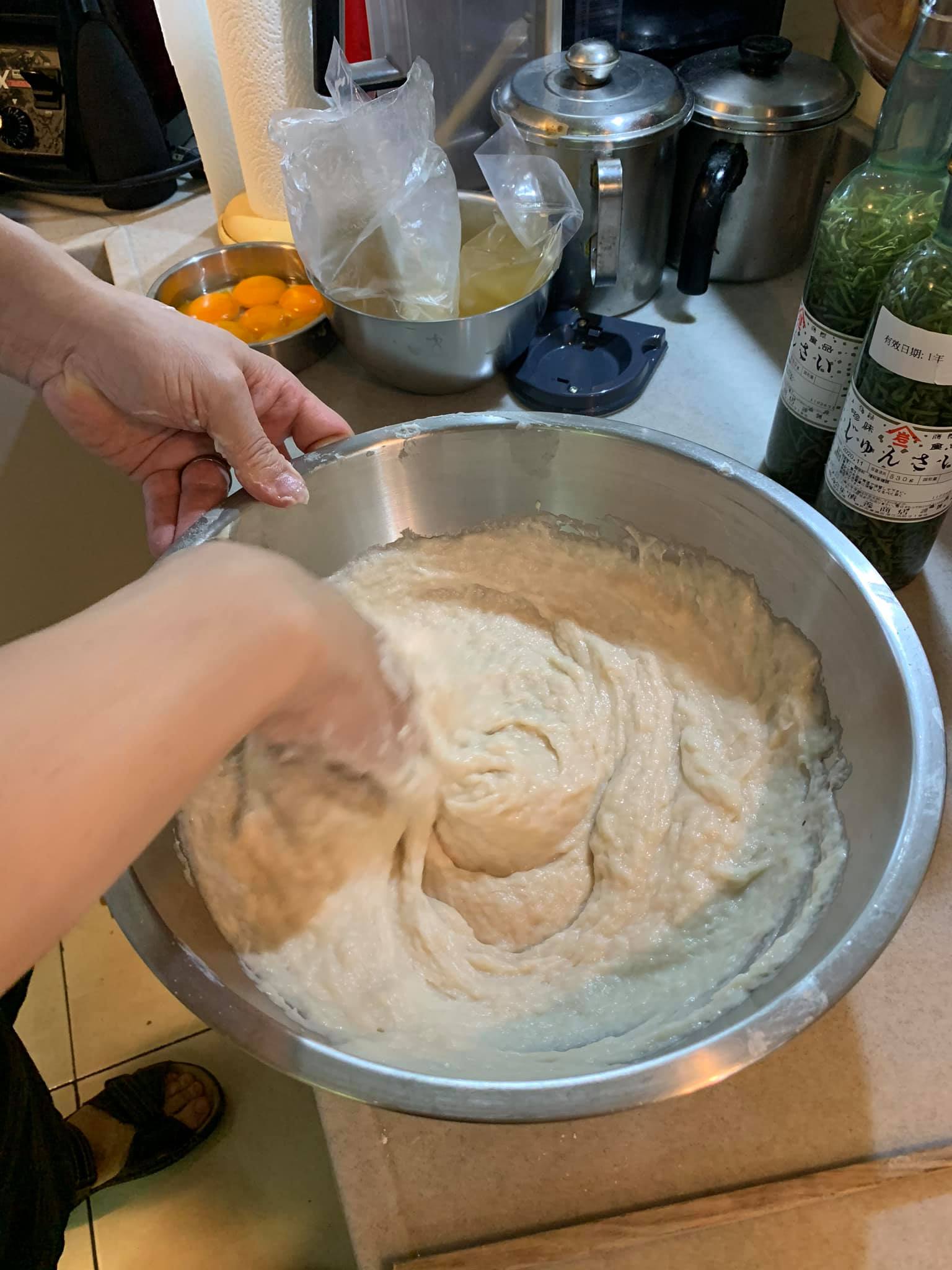 開始用手順時鐘攪拌。