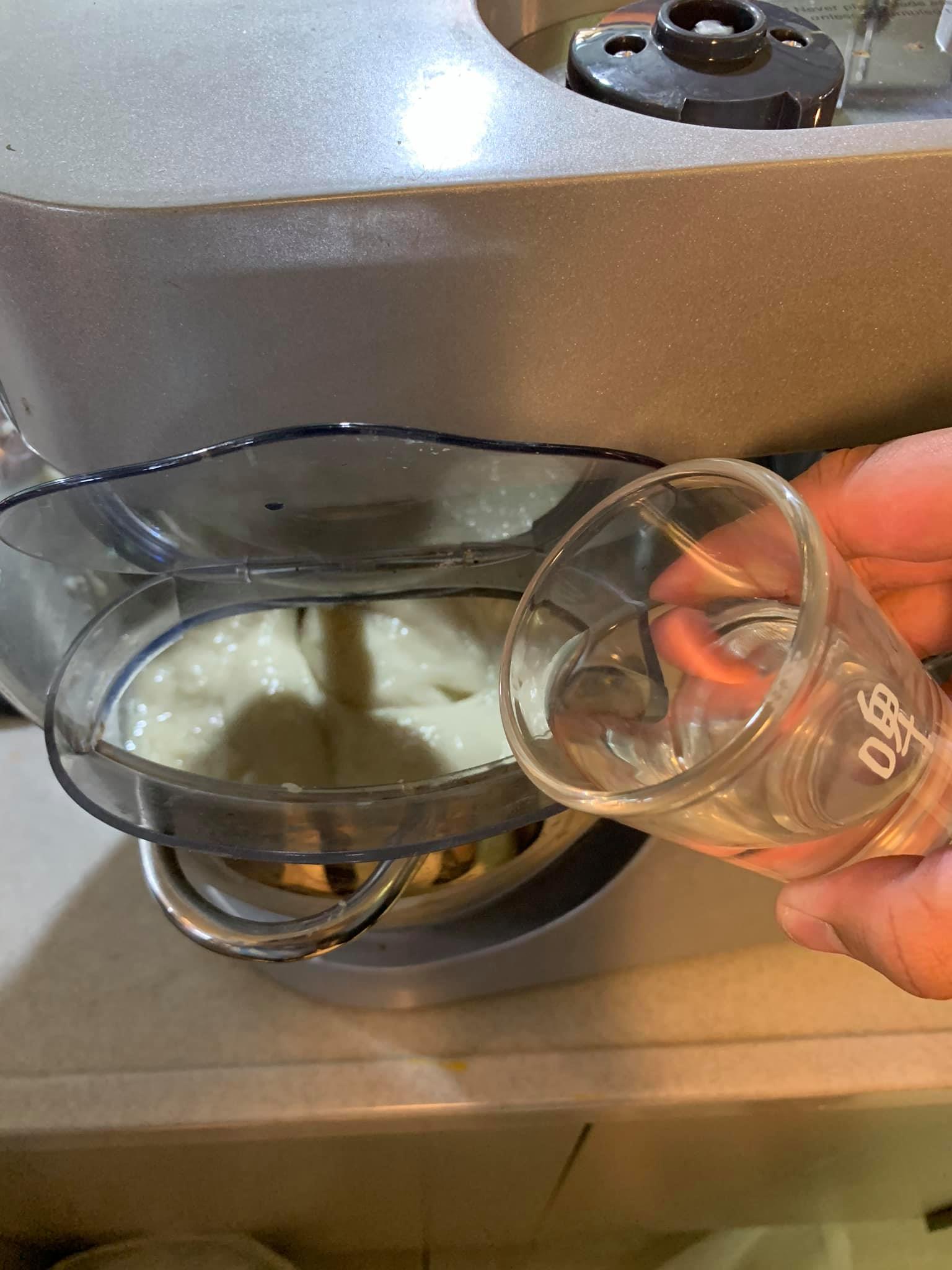 加一杯清酒去腥,續打10分鐘左右。