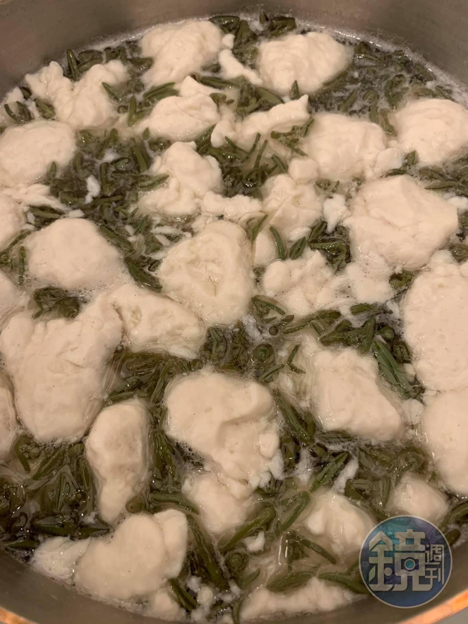 兒子說不圓的丸子叫它焿。
