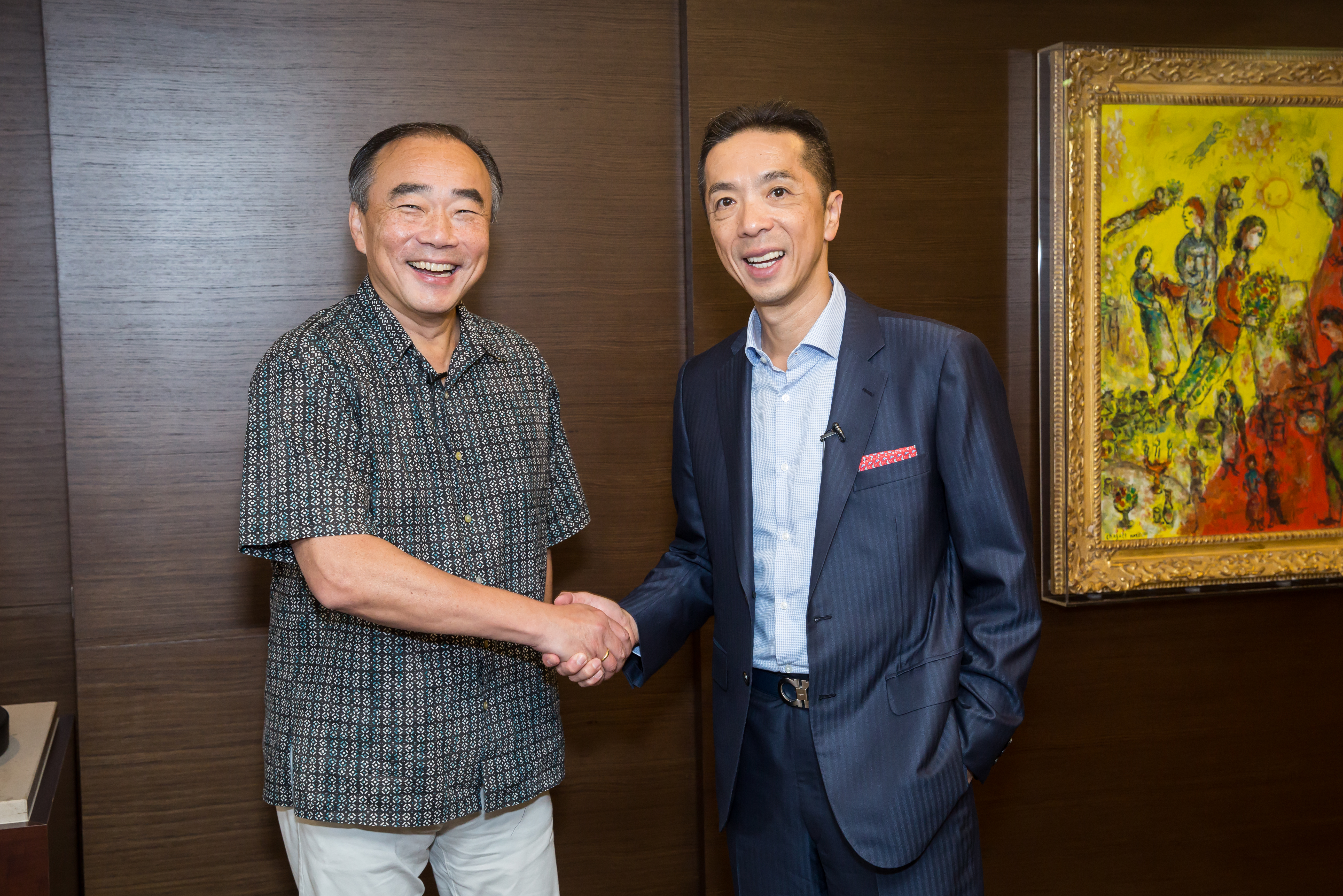 陳致遠與林昭亮2人是多年好友，近年還一同舉辦音樂節。