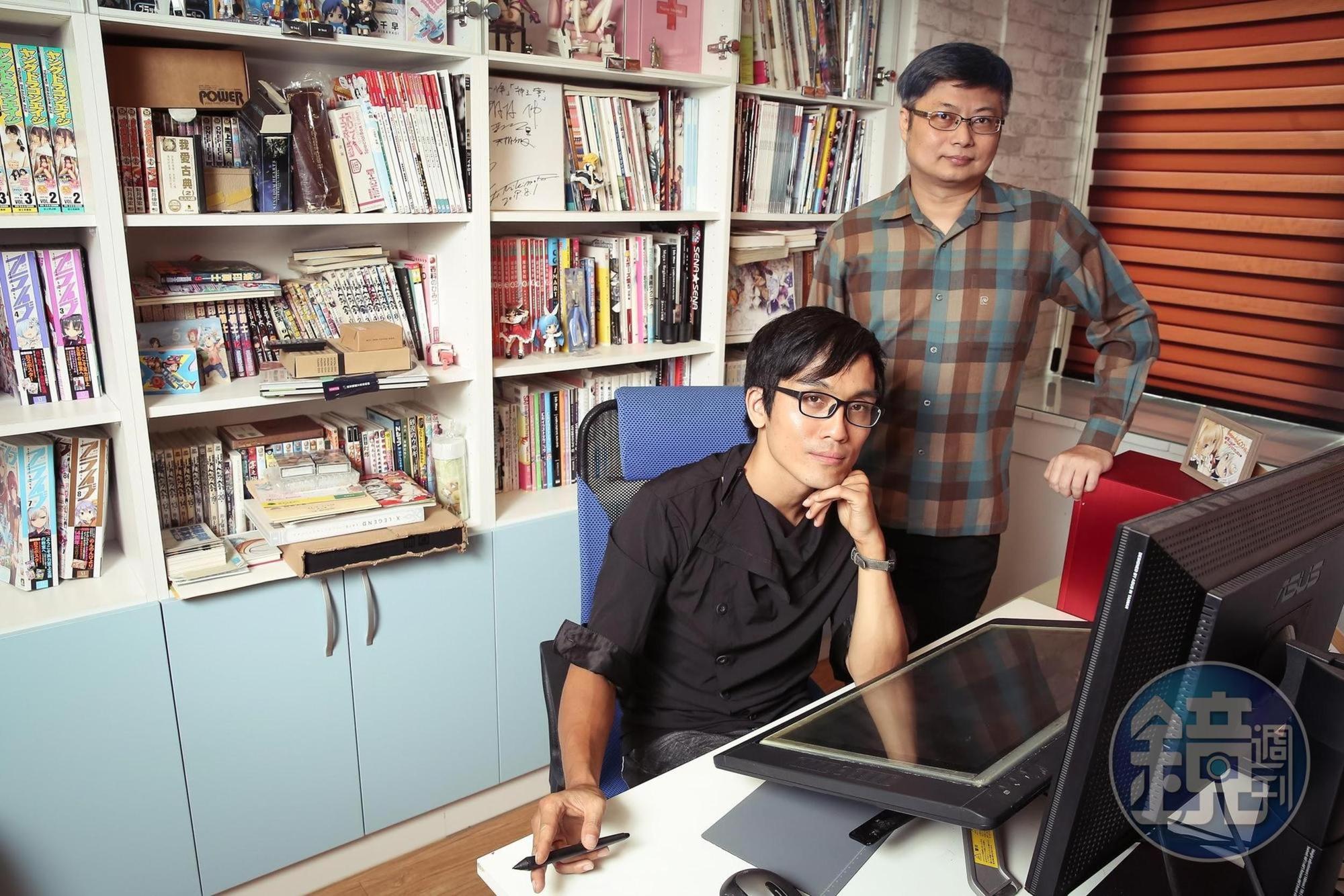 彭傑（左）與友善文創副總經理黃宏榮是工作夥伴也是戰友，雙方合力站穩日本漫畫市場。