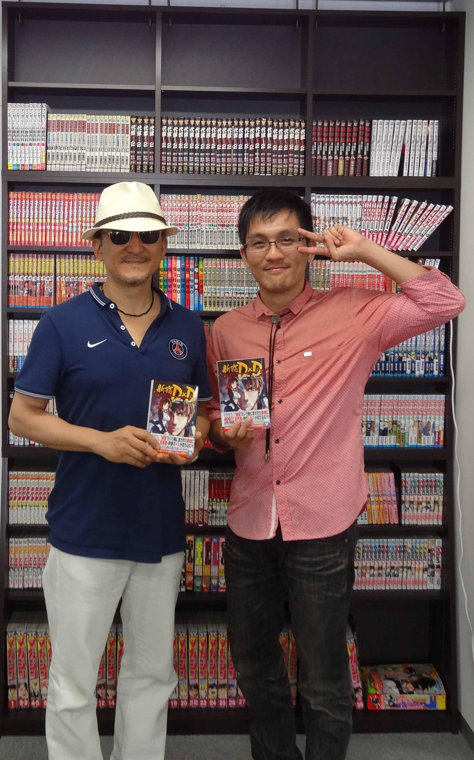 《金田一少年之事件簿》作者樹林伸(左)曾與彭傑合作《新宿D×D》,圖為兩人於2014年合影。(友善文創提供)