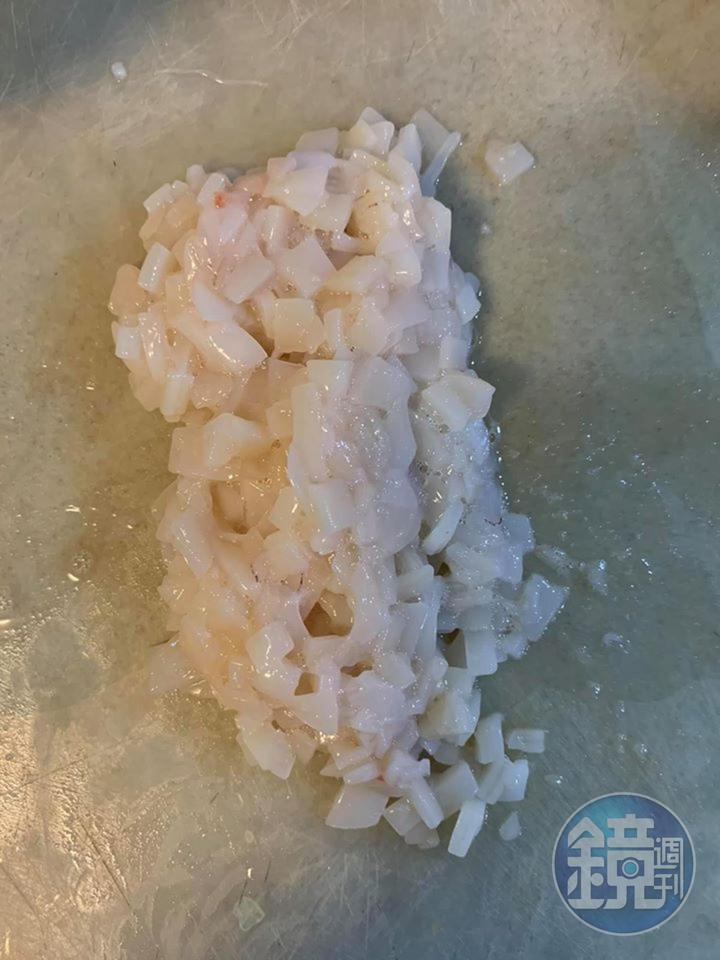 透抽鰭切丁。