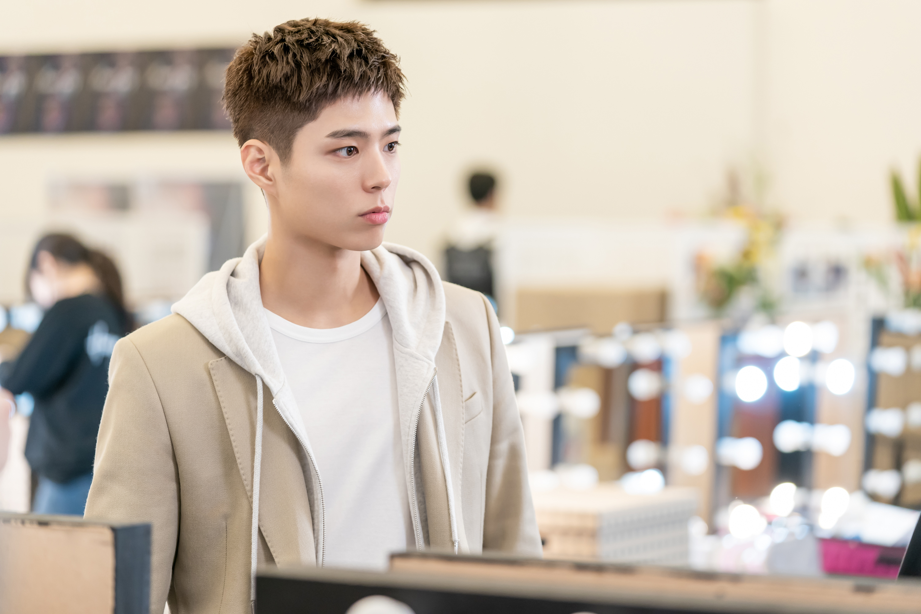 朴寶劍本月底即將入伍。(Netflix提供)