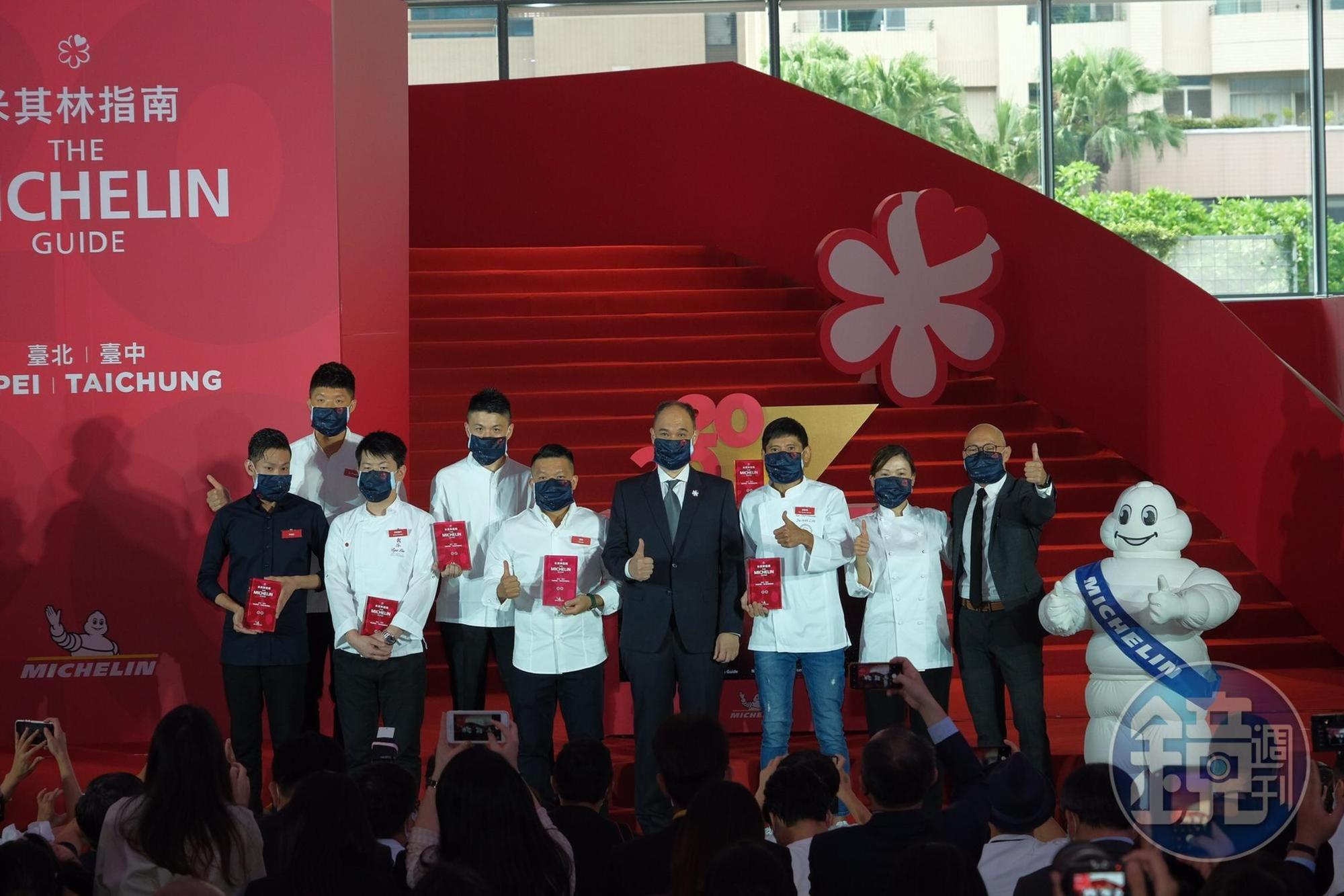 《2020台北台中米其林指南》今年共有7家餐廳摘下二星，台北、台中各有一間新進榜餐廳。