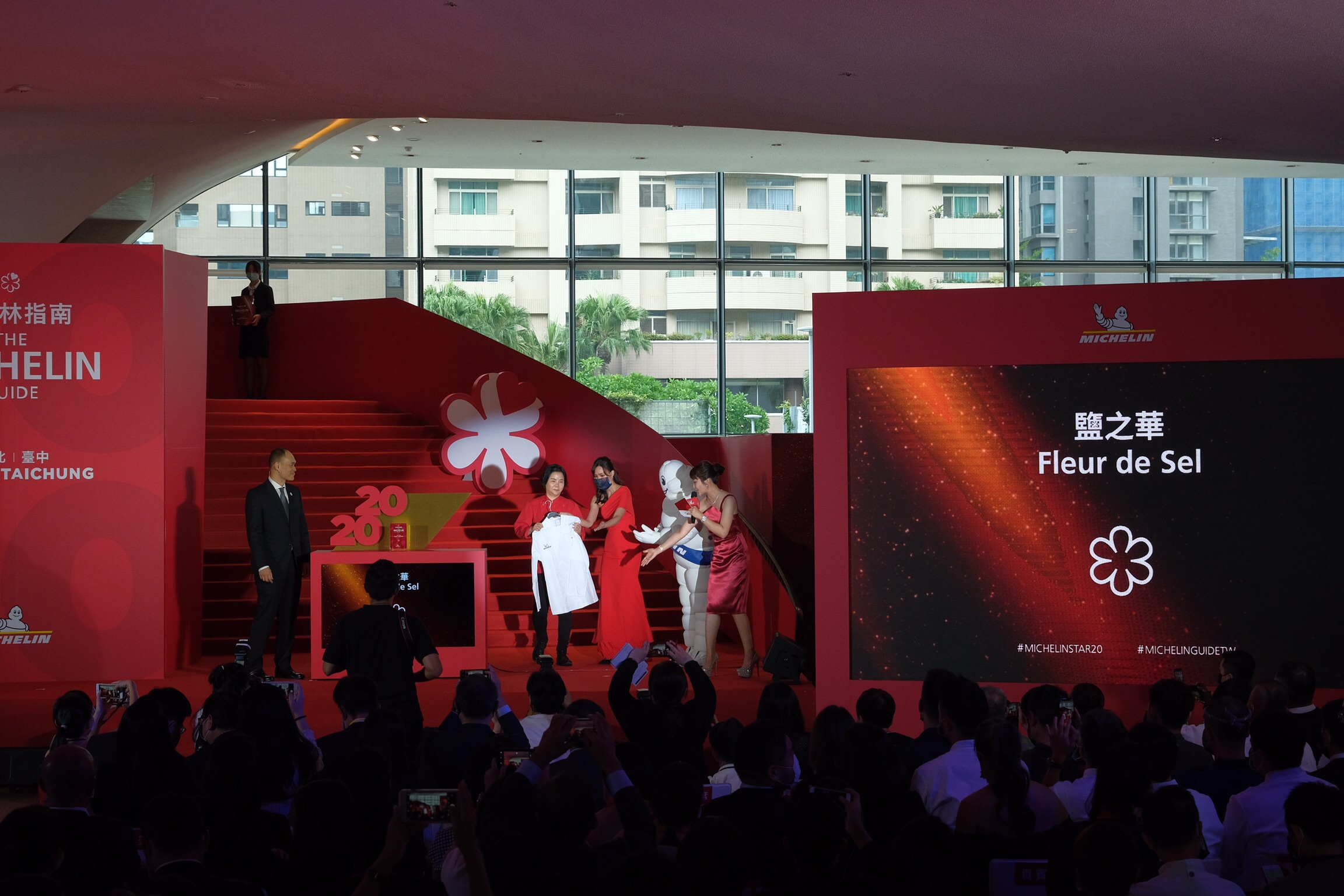 台中米其林獲星名單公布，僅有4家上榜，在台中耕耘多年的鹽之華獲一星肯定。