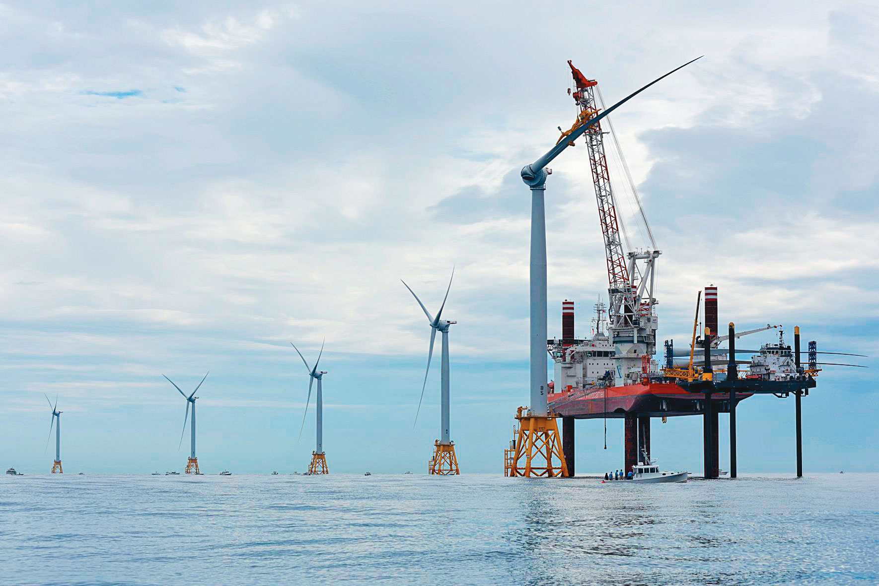 清潔能源有機會成為歐盟與美國的施政重點，包括太陽能與風力發電值得關注。（翻攝Ørsted臉書）