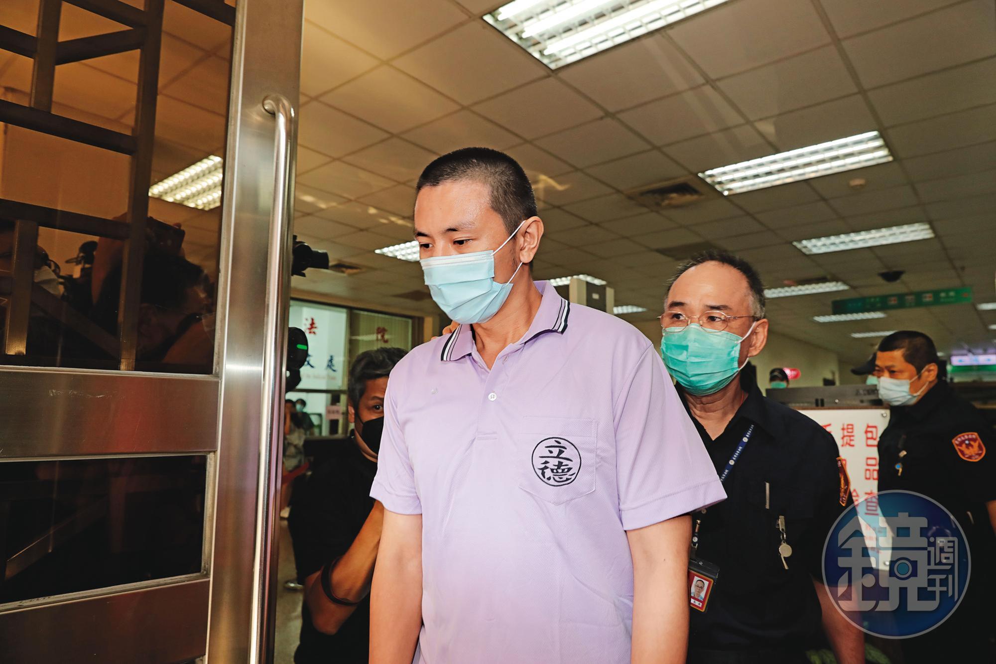 弒母剁頭凶手二審判了無罪，高等法院被全民罵翻，類似荒謬判決，幾個月前也出現過。