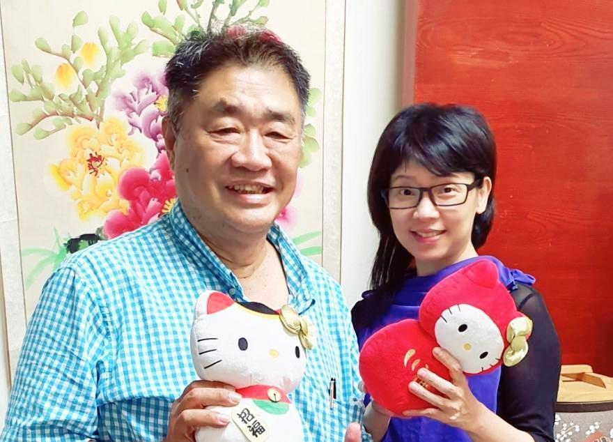 璩美鳳與前新偕中董事長梁柏薰，準備攜手主持網路節目《美天都開薰》。（新華忠國際地產）