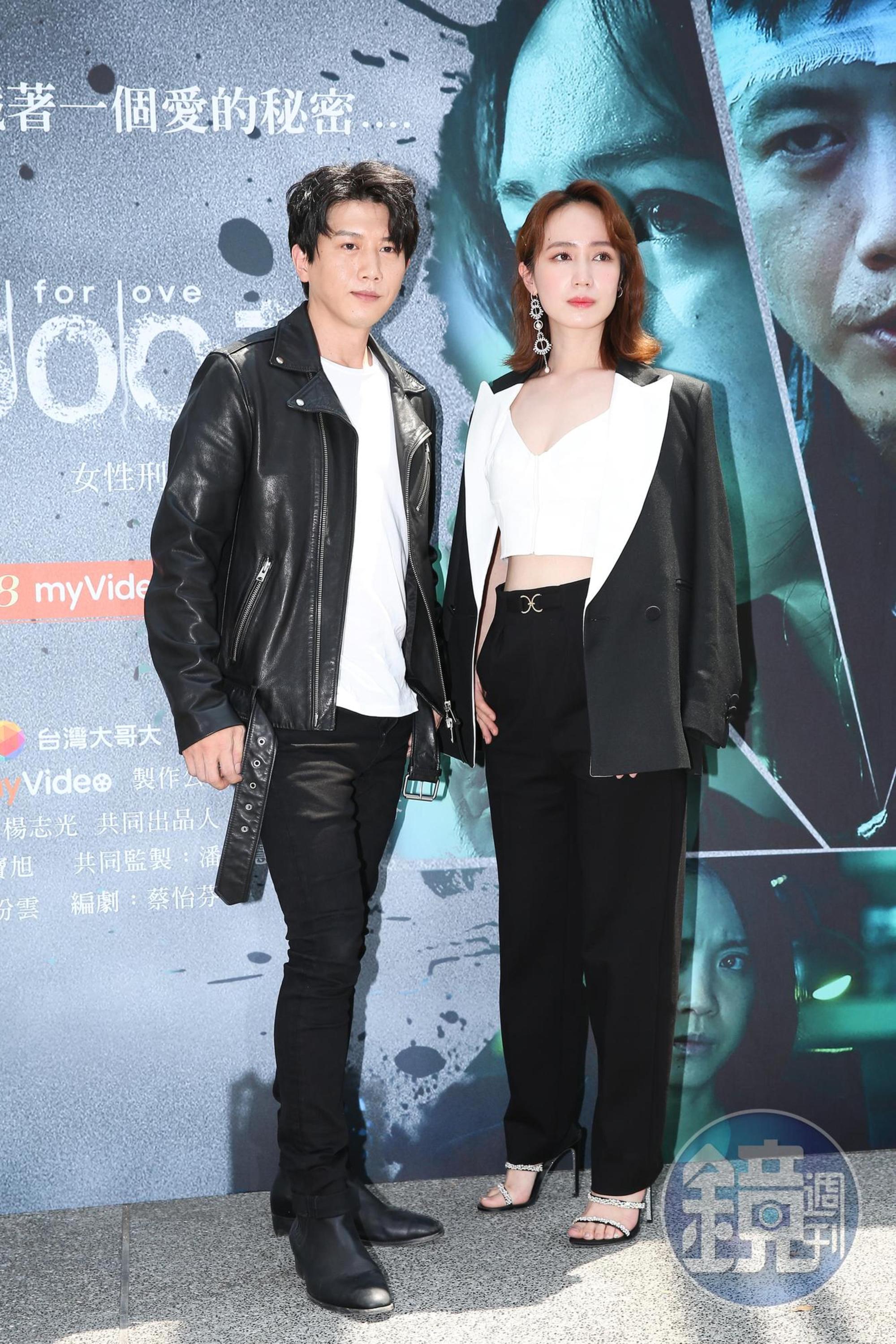 《追兇500天》首映記者會出席演員,莫子儀與小薰一同出席,小薰很欣賞莫子儀,因很會帶對手入戲。