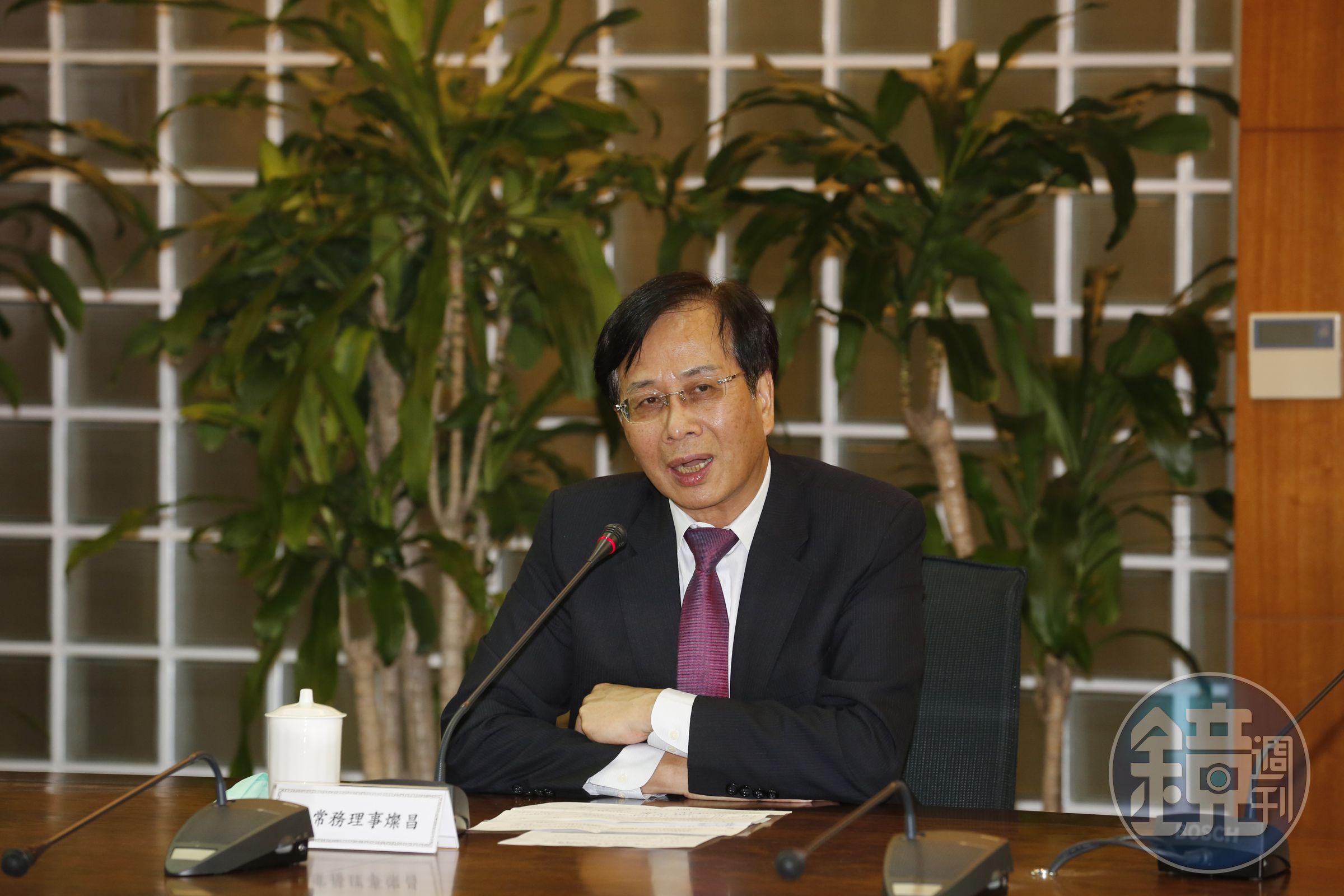 第一金控董事長廖燦昌遭台北地檢署認為涉嫌協助遠航董事長張綱維掏空公司及詐貸合作金庫，還加碼爆出其他糾紛。