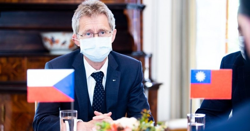 捷克參議長韋德齊將率團訪台，歐美議員連署表態支持。（翻攝自捷克參議院網站）