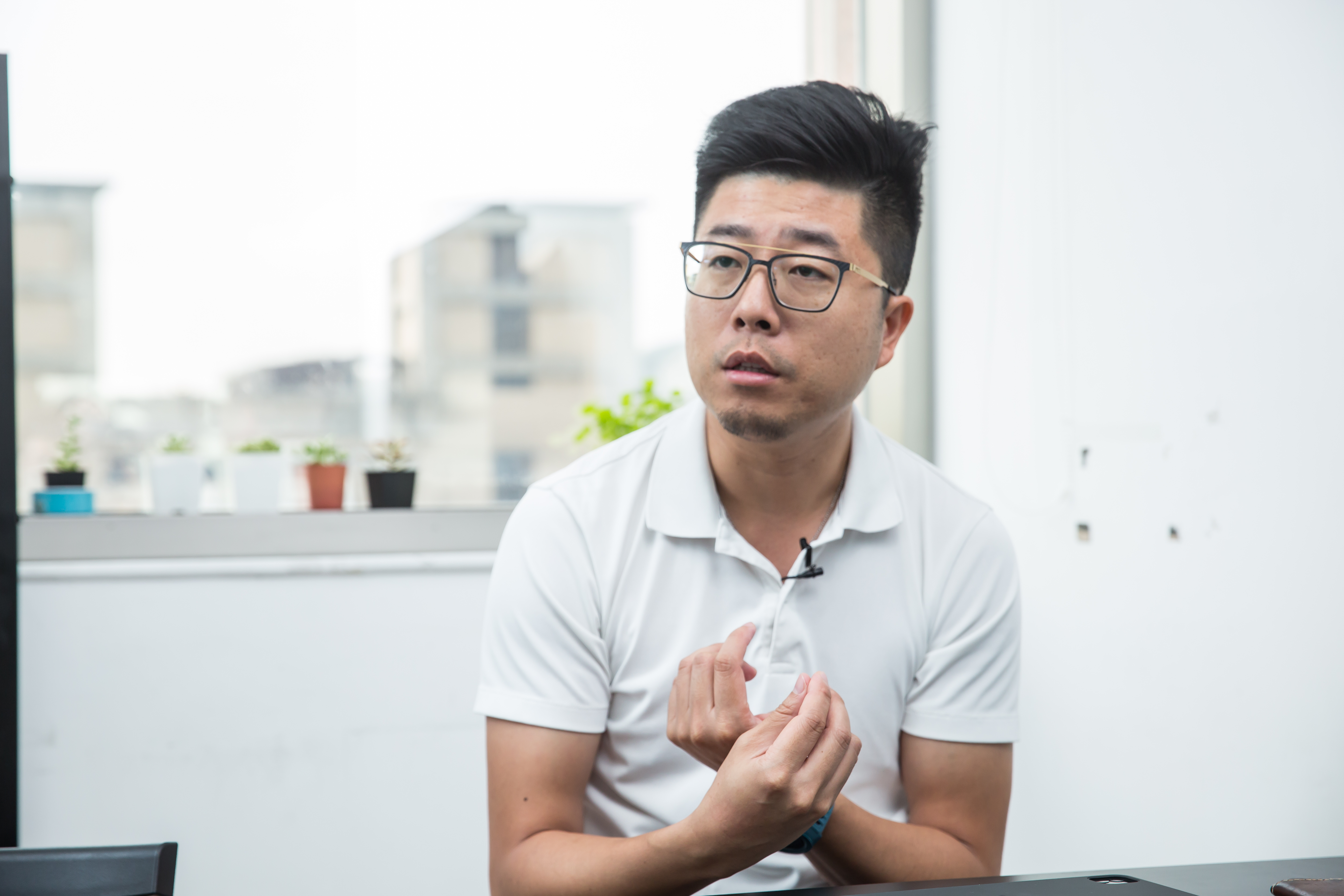 龔建嘉當兵時負責照顧的軍犬，曾推動軍犬除役開放民間認養。