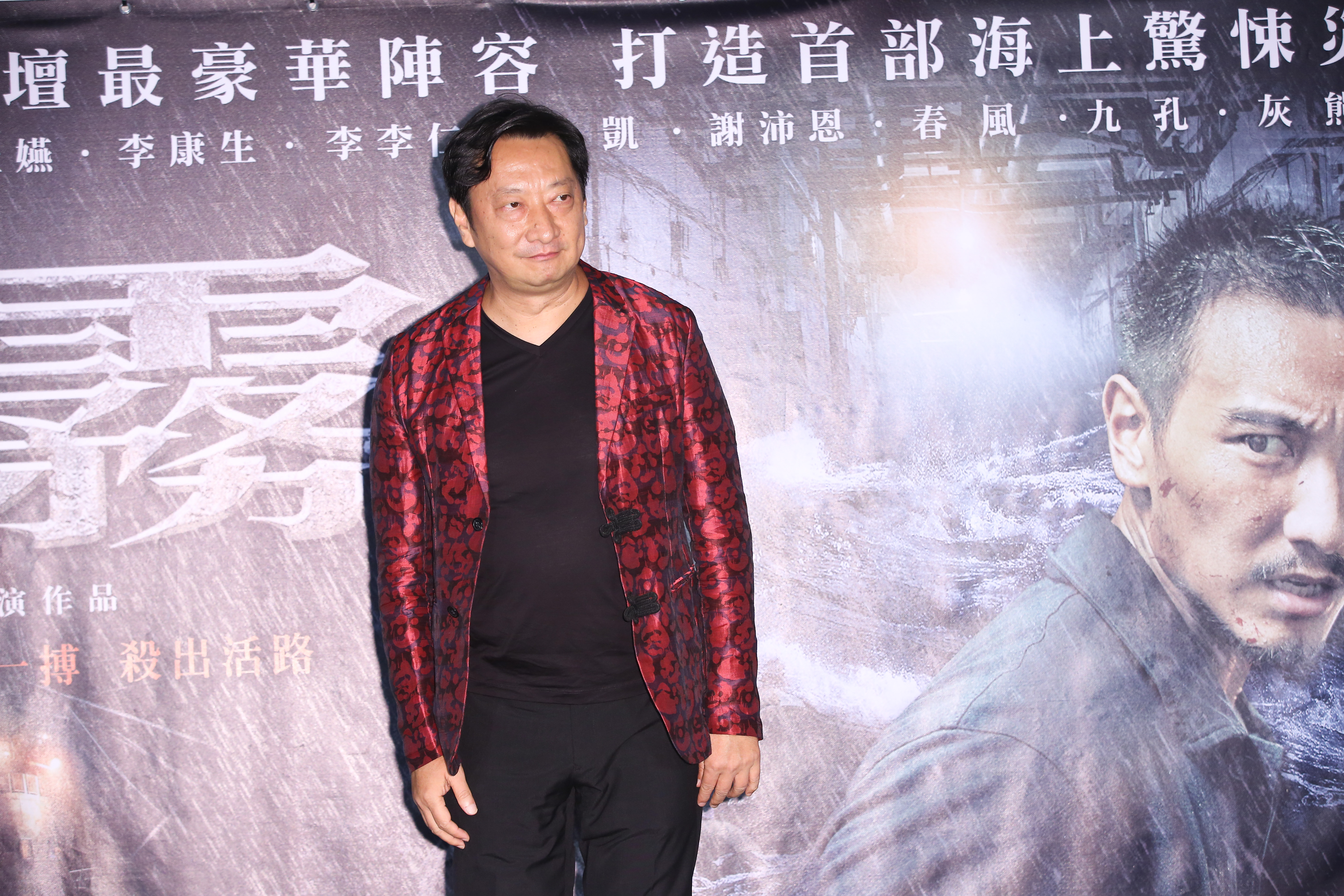 九孔難得演出較為內斂膽小的輪機長，爆料試戲時遭王陽明狂打，正式來時對方卻沒動手。