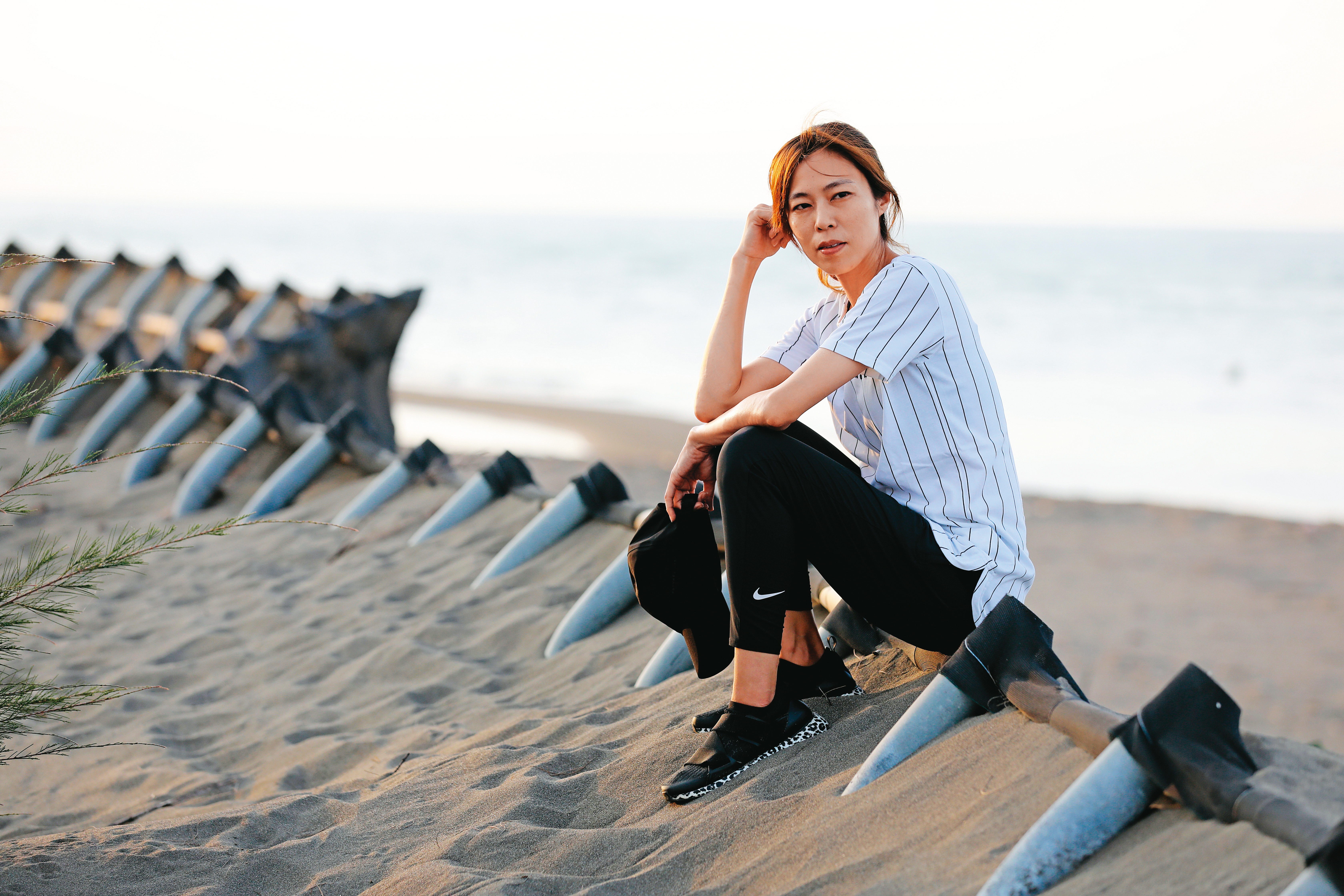 2017年，陳詩欣在花蓮做選手4級培訓有成，擔任東華大學跆拳道總教練，該年率領亞洲少年跆拳道錦標賽國家代表隊，以3金2銀6銅打破上屆紀錄，卻也在那年因週刊爆料而離開花蓮，移居新竹，假日她習慣到漁港散心。