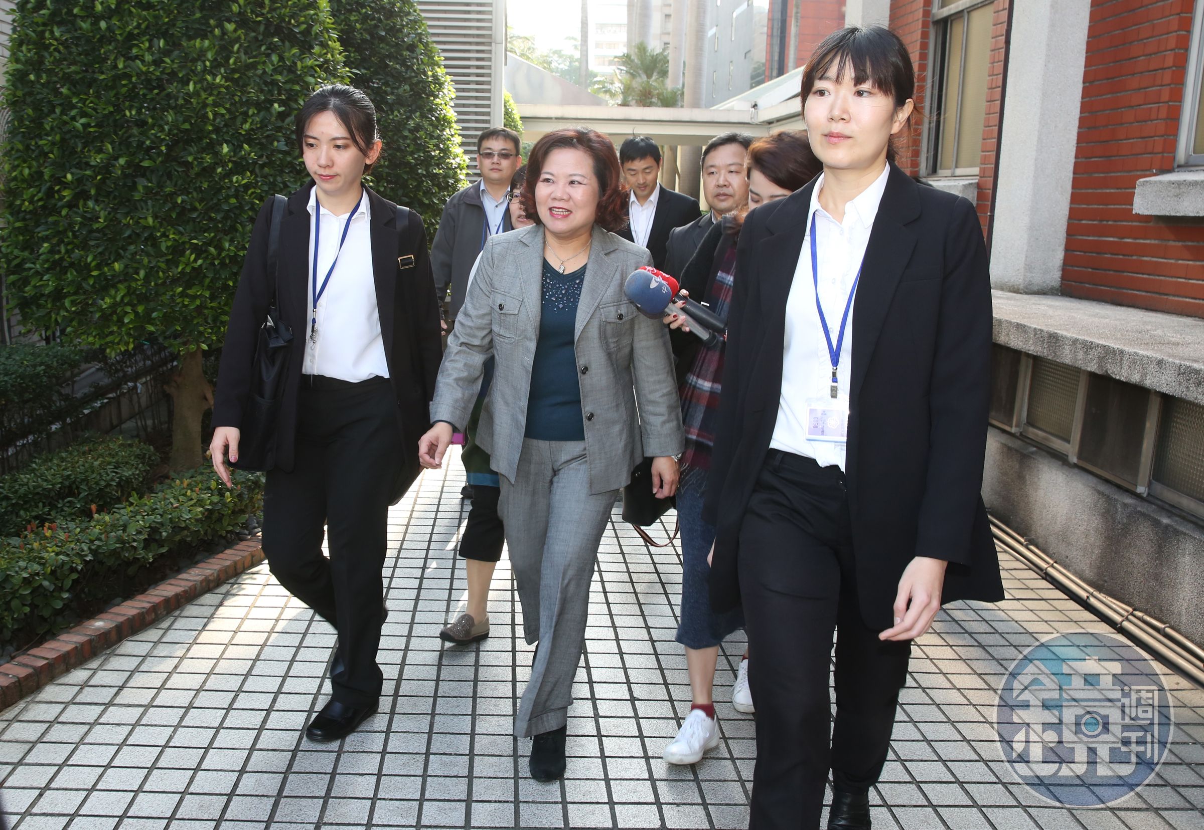 勞動部長許銘春(圖中)多次對外表示，勞保年改一定要做，盼望1、2年內完成。