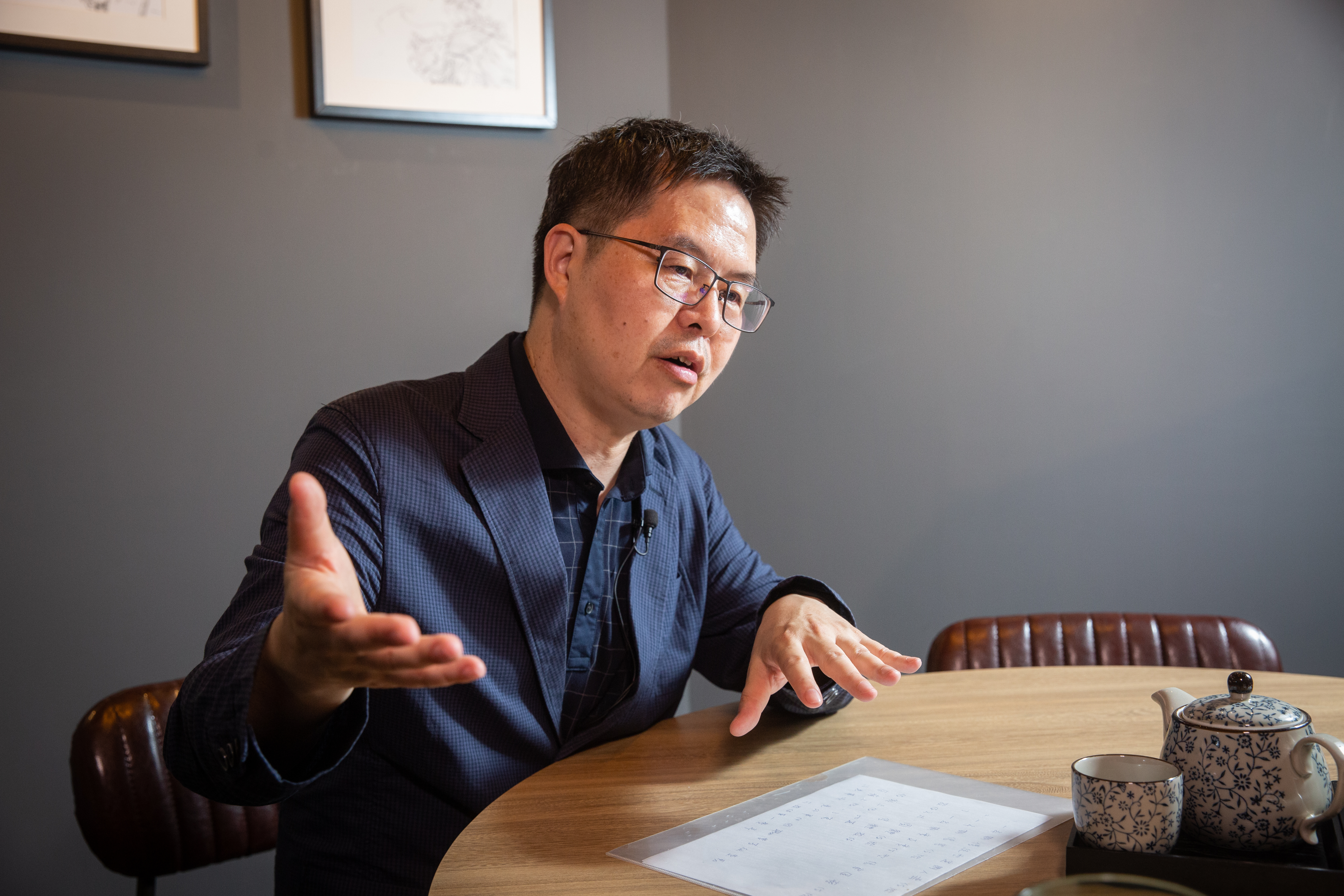 淡江大學風險管理與保險學系副教授郝充仁表示，年輕勞工有預做準備的時間優勢。