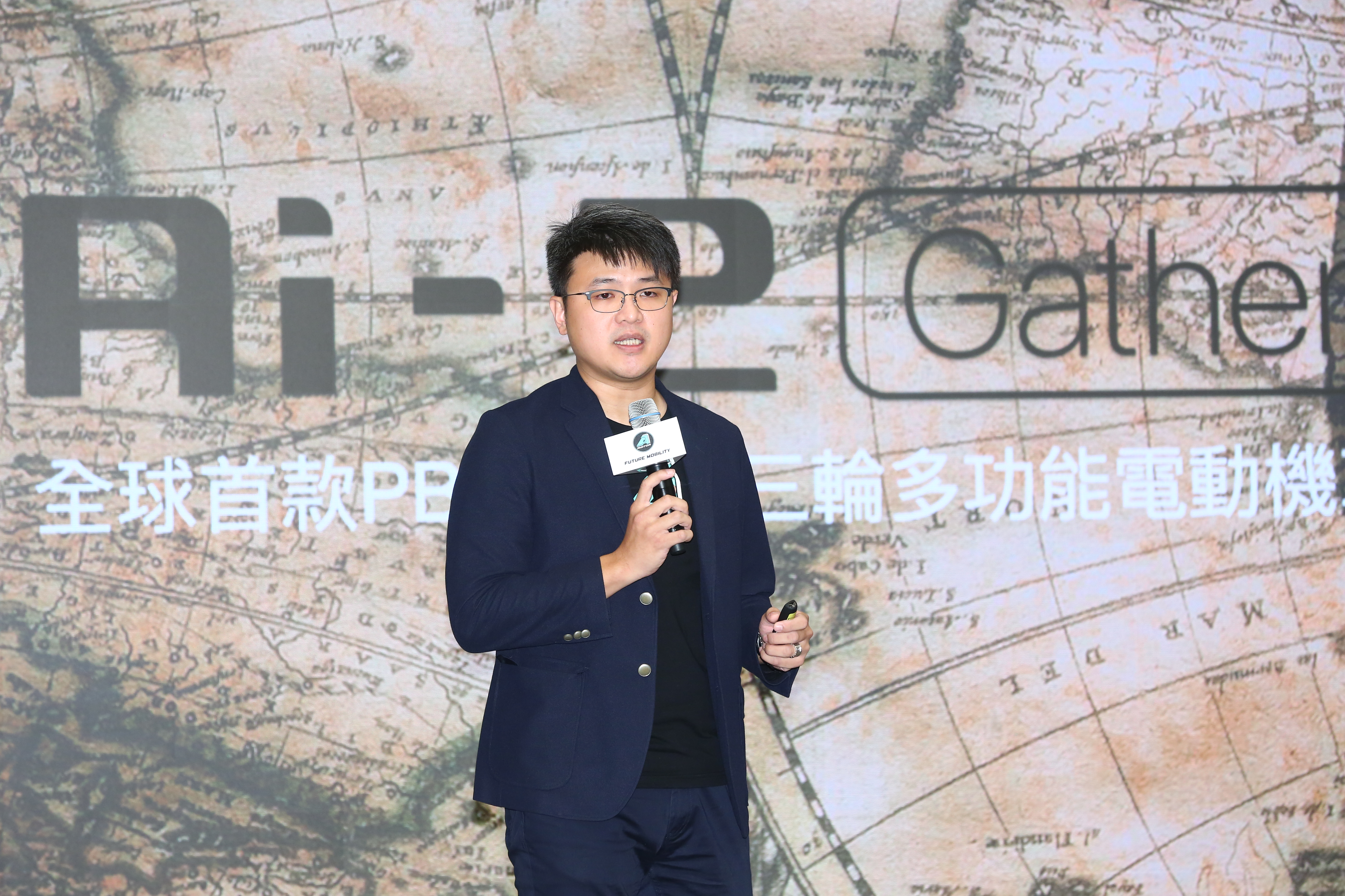 宏佳騰執行長林東閔出席自家週年記者會，興奮宣布2021年將推出第2代新車。