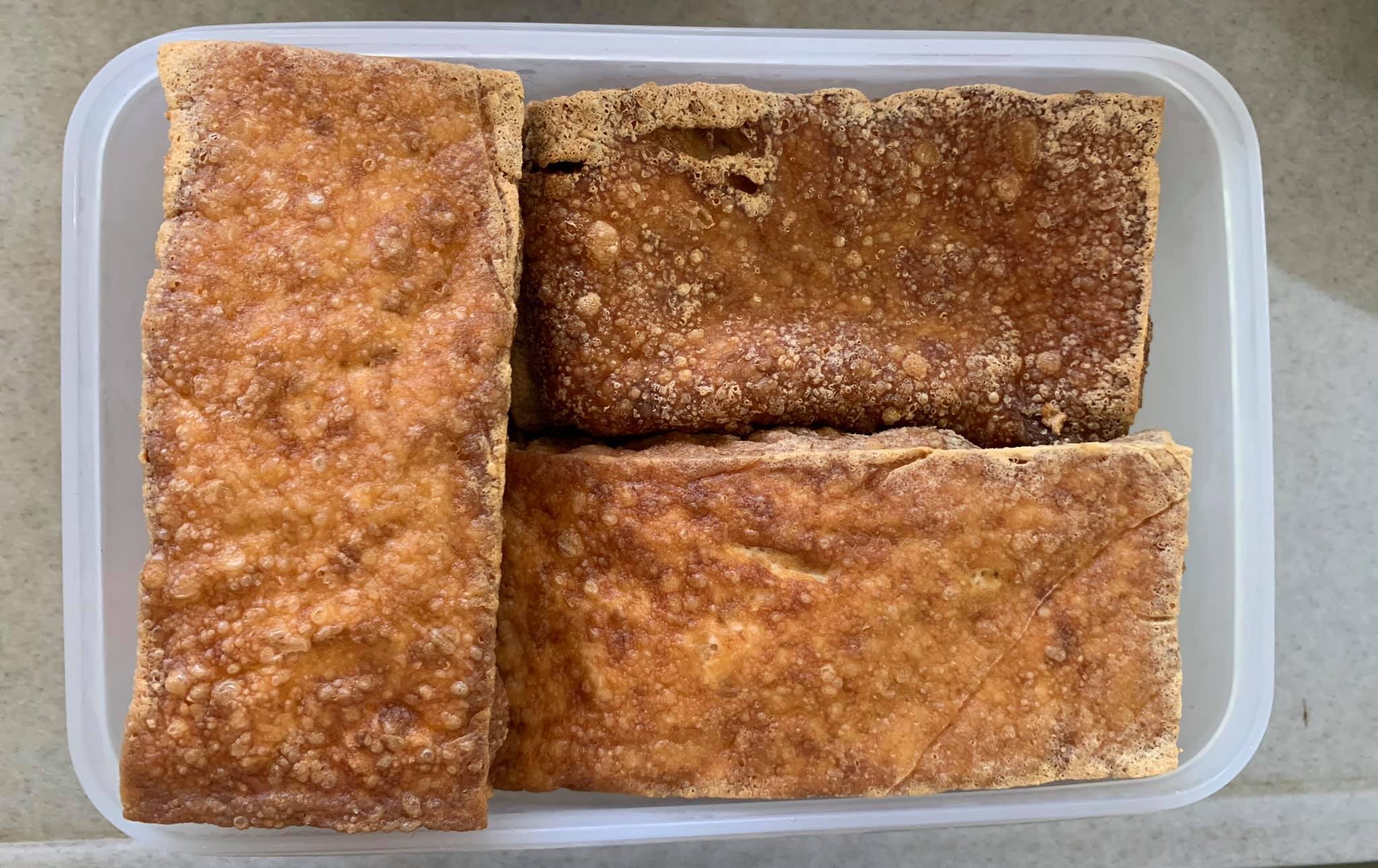 炸好的豆腐長這樣。