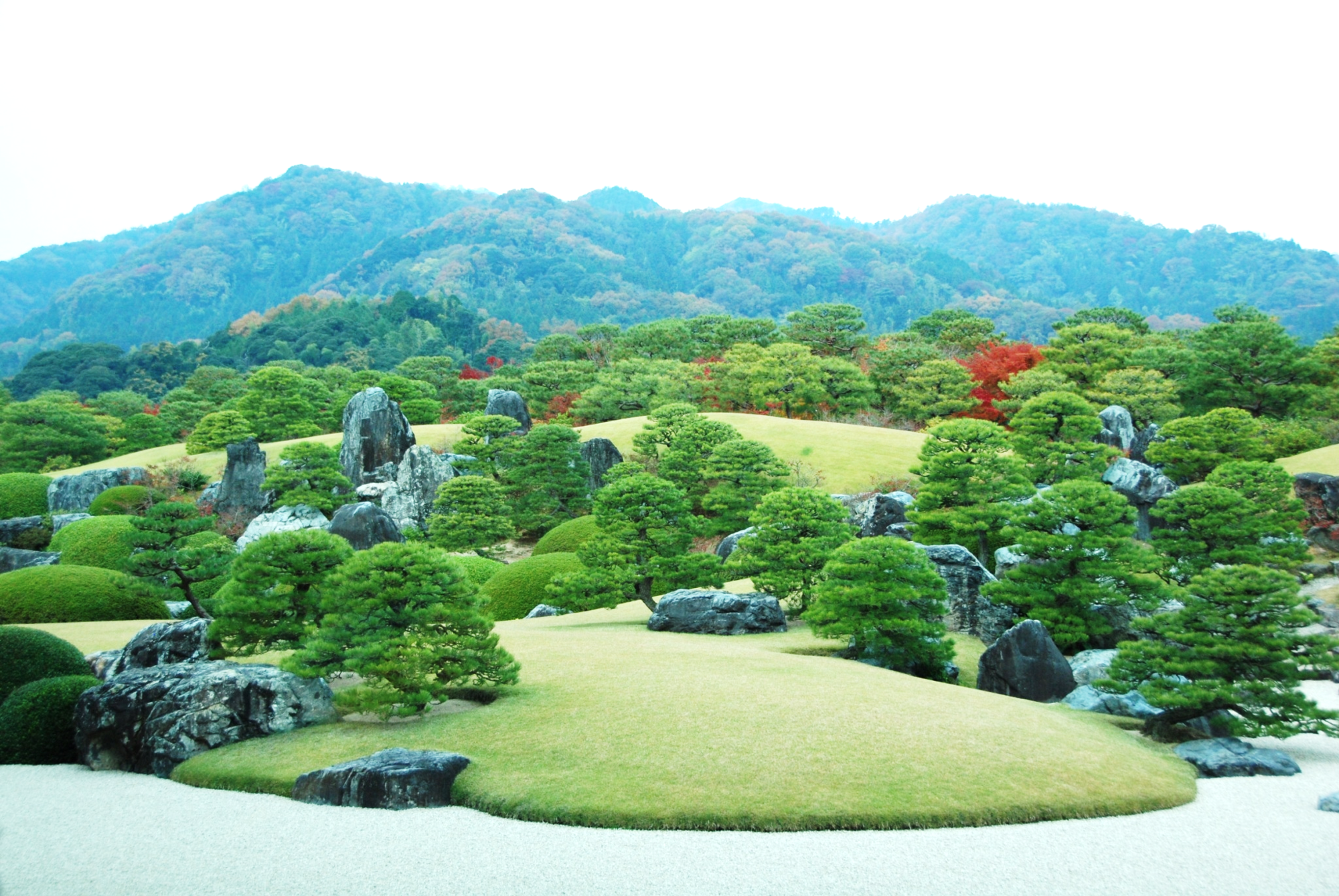 (足立美術館)成美文化園有著與日本足立美術館一樣的「枯山水庭」、「白砂青松庭」景點。（成美文化園提供）