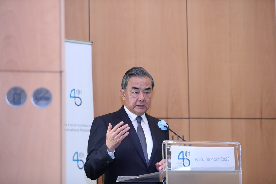 捷克參議院率團來台參訪，中國外交部長王毅則批「與14億中國人民為敵」。（翻攝中國外交部）