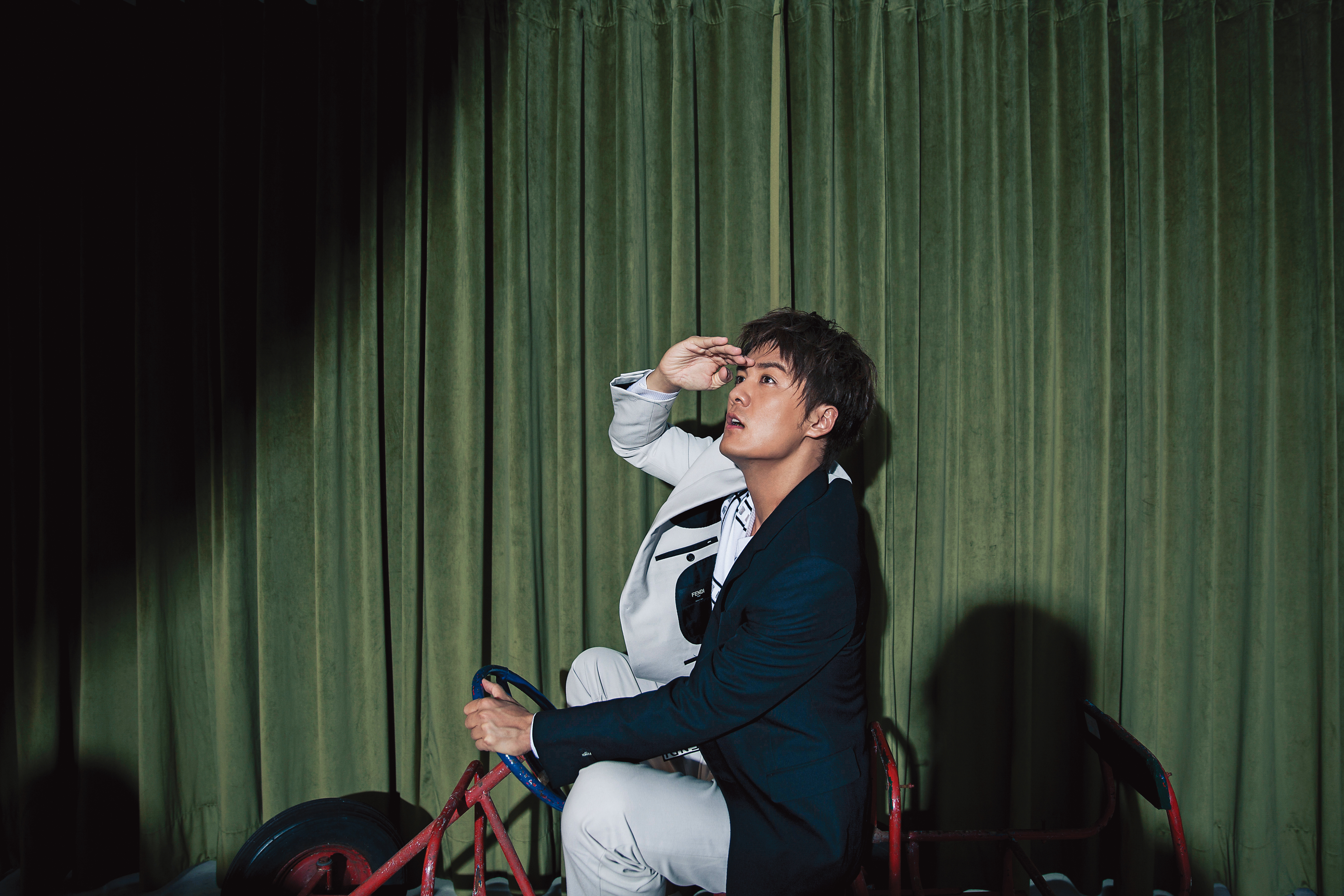 吳克群說:「大家都在完成一個夢。但你不做,它就只會是一個夢。」就算曾失望,夢想家還是在路上。