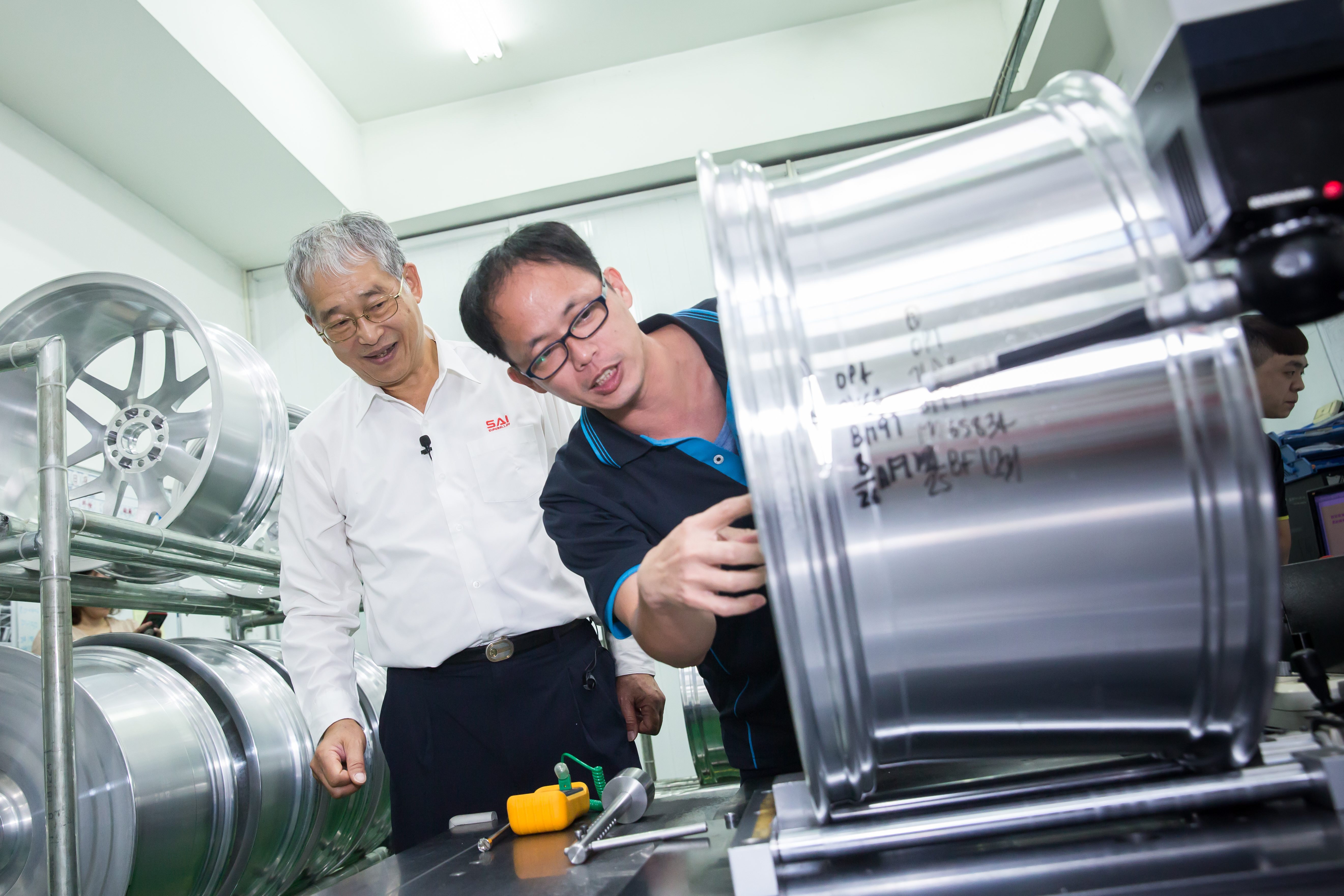 巧新生產的輪圈，包括法拉利、保時捷等國際車廠都大量採用。