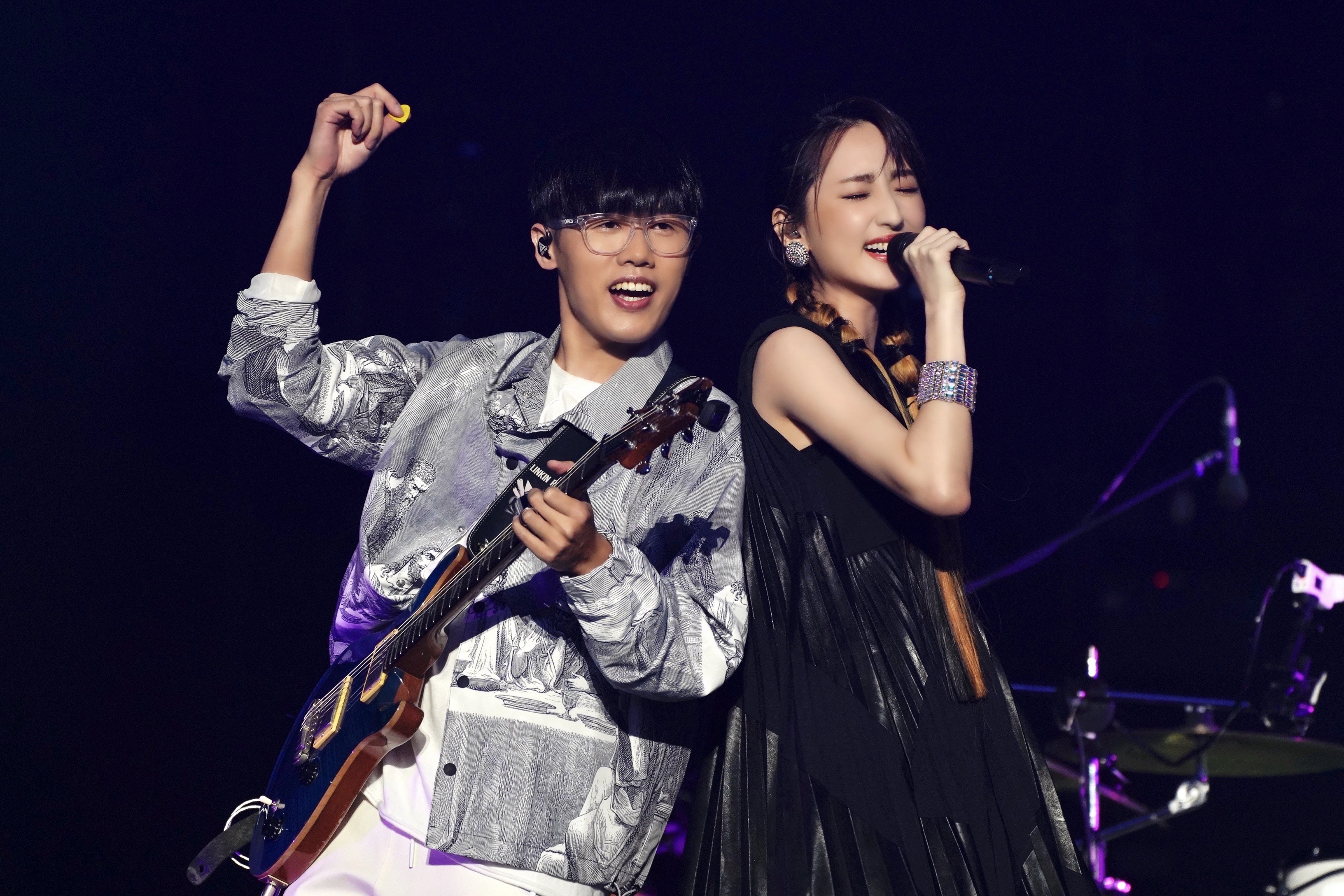 第一次擔任演唱會嘉賓的柯佳嬿,心裡非常緊張。(KKLIVE提供)
