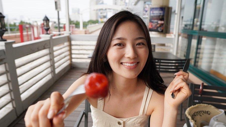 實境秀《突然MARRIAGE》班底濱崎麻莉亞在家中身亡,得年23歲。(翻攝自濱崎麻莉亞IG)
