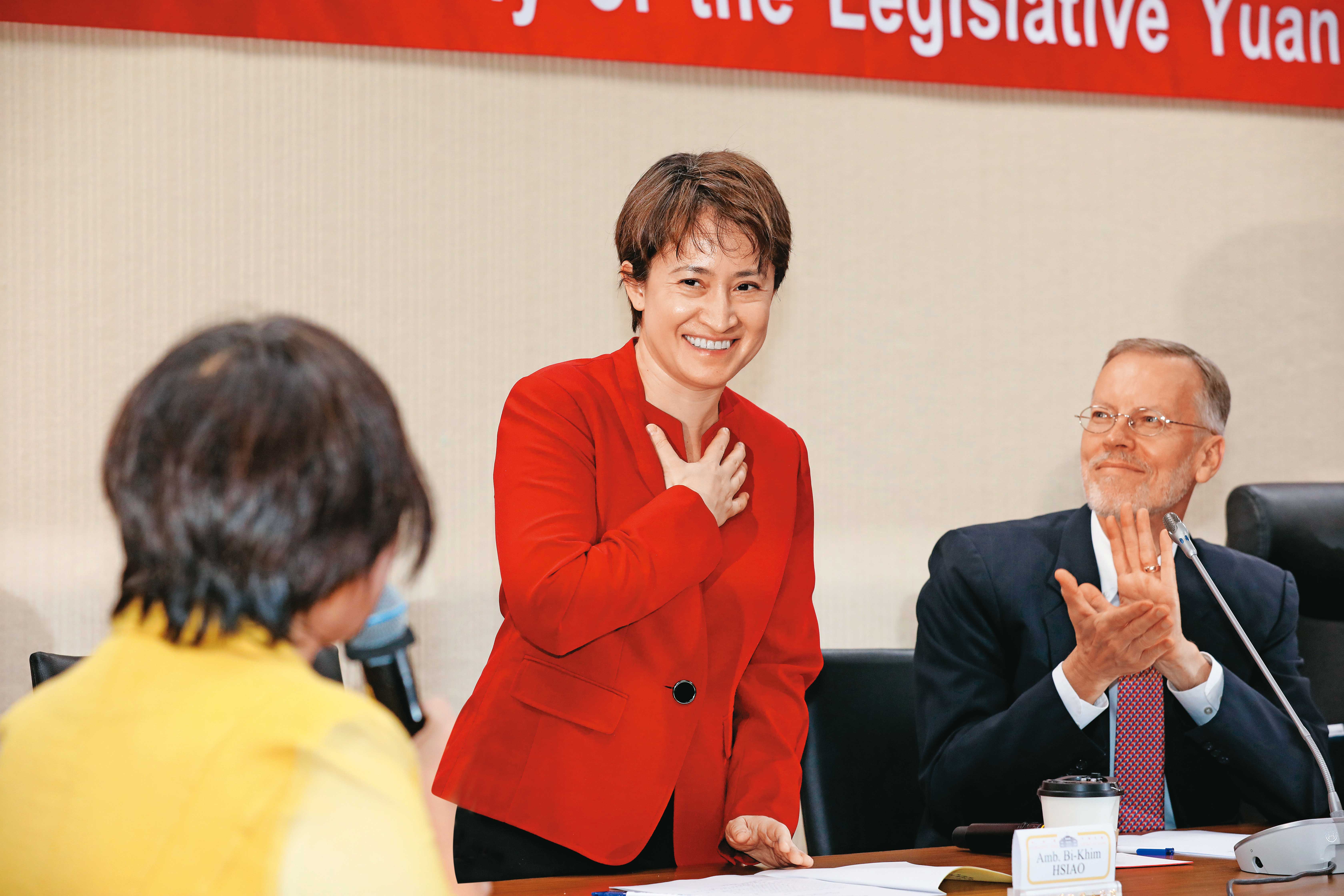 美國副總統彭斯肯定我國開放美豬牛政策，駐美代表蕭美琴（圖）功不可沒。