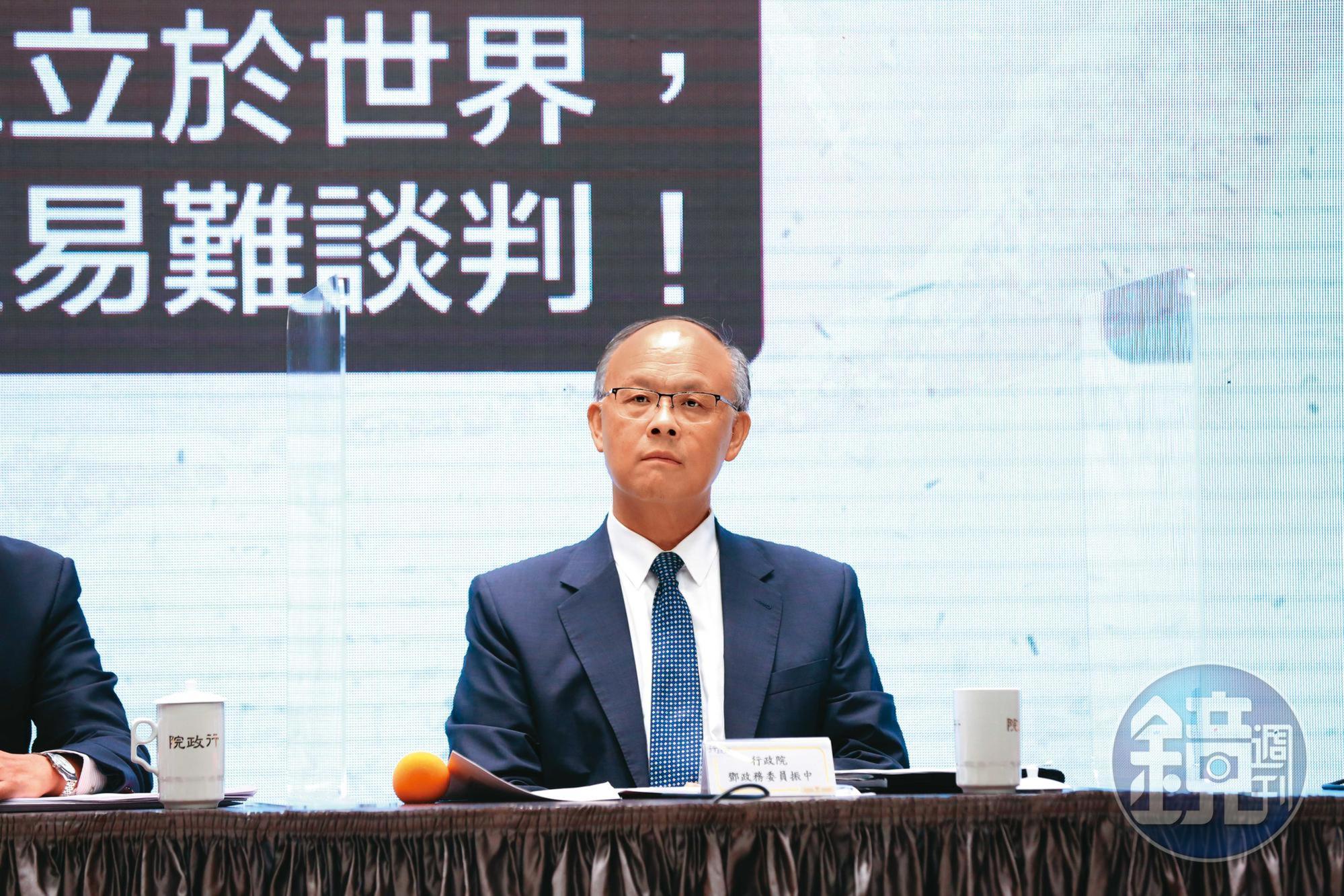 主導行政院經貿談判辦公室的政務委員鄧振中,掌握台美貿易進程節奏。