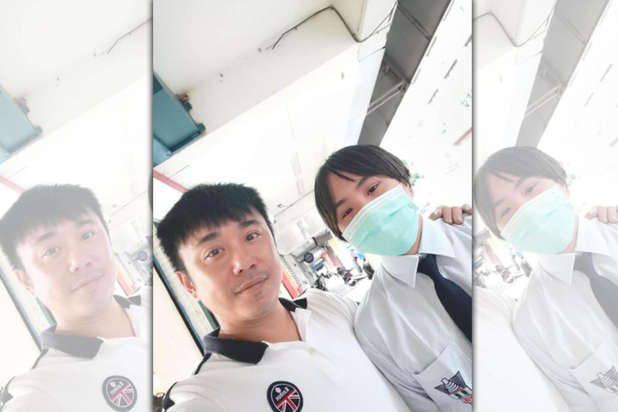 小小彬(溫玄燁)昨天開學穿著制服和老爸小彬彬合照,兩人成為華岡藝校學長學弟。(翻攝自小彬彬臉書)