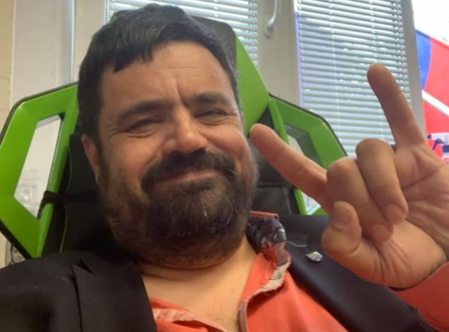 捷克首都區長諾沃特尼（圖）對於中國外長的恐嚇相當不滿，要求對方向他們道歉。（翻攝自臉書 @protekcnifracek）