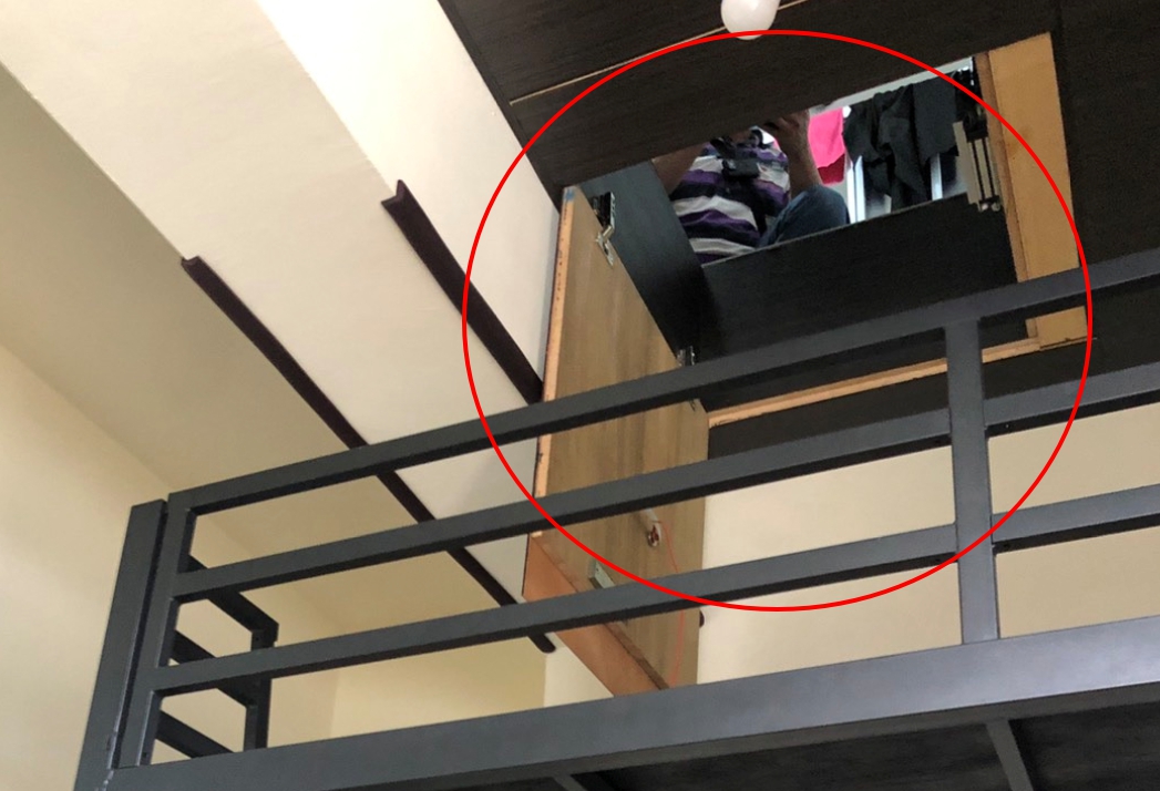 羅嫌表示,用來囚禁少女的天花板夾層隔出的「密室」,是為了躲避警方追緝而加蓋。(翻攝畫面)
