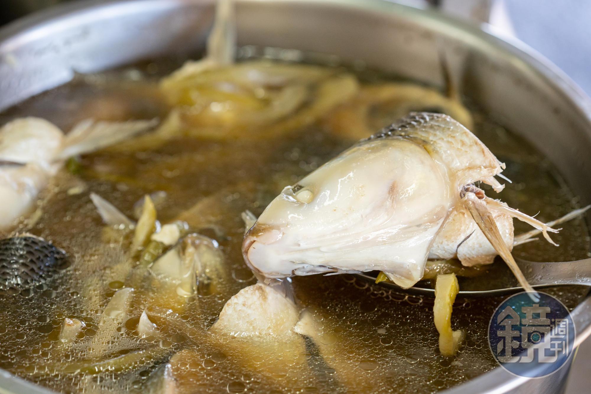 也可加點「滷虱目魚頭」。（30元／個）