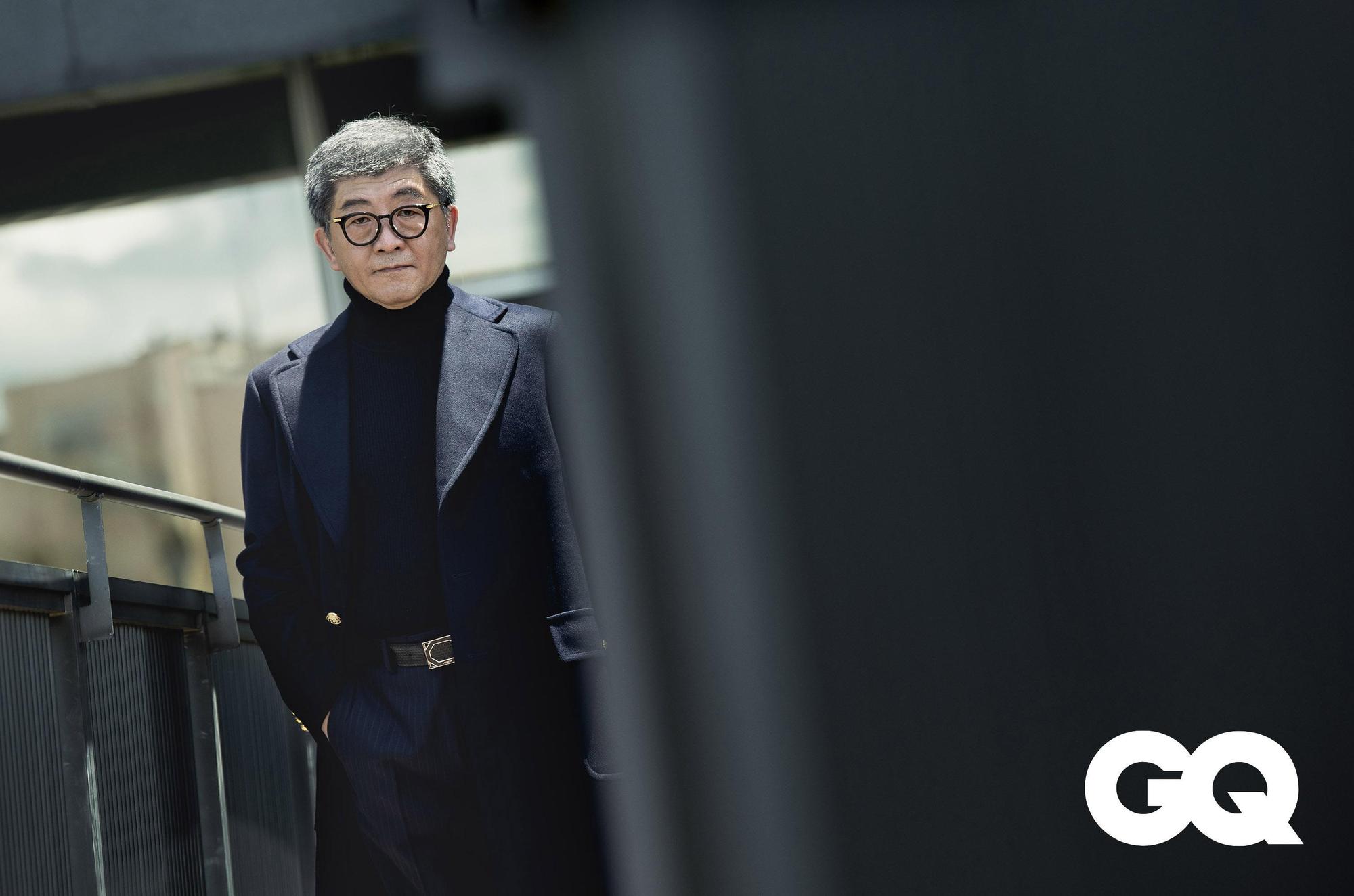陳時中登上潮流雜誌封面,專訪內容提及與妻子相處之道。(GQ TAIWAN雜誌提供)