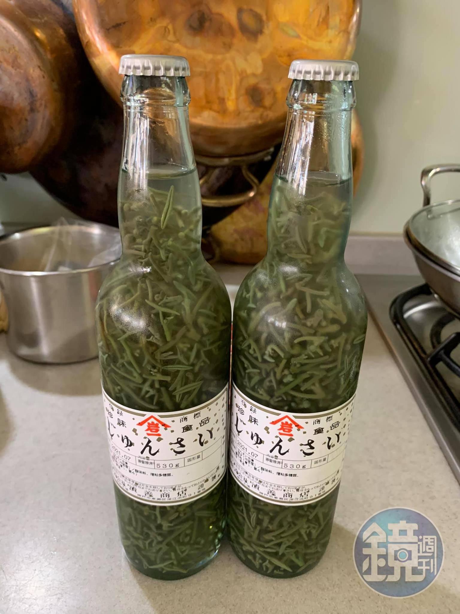 在南門市場買到的日本蒓菜。