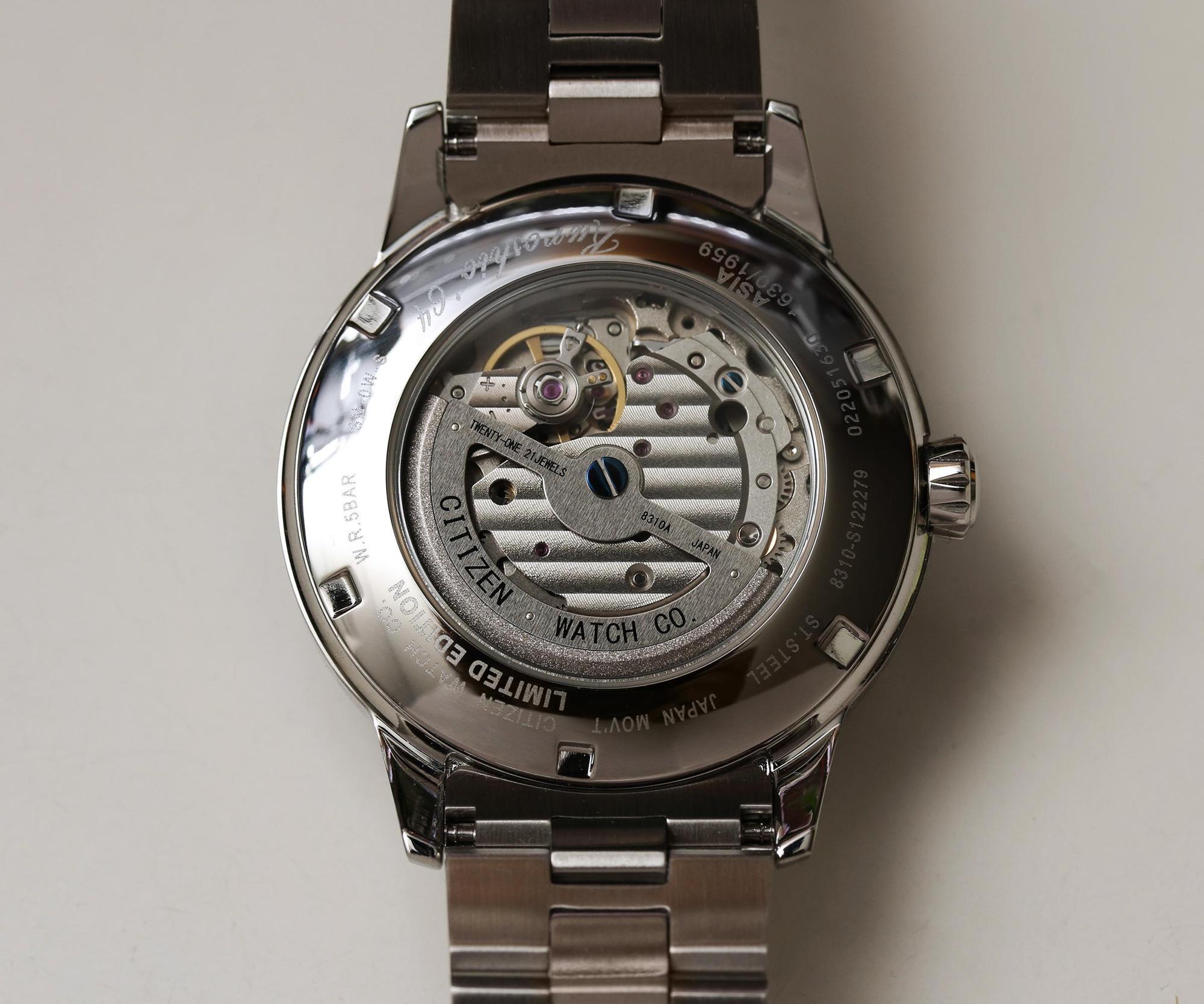 CITIZEN 8310自動上鏈機芯,動力儲存60小時,擁有停秒功能。
