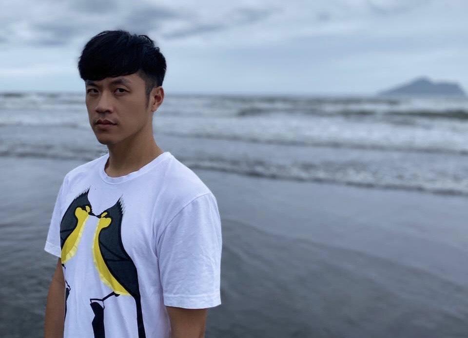 焦糖哥哥陳嘉行呼籲政府查清楚是否還有不肖商人販賣黑心口罩。(圖/翻攝自陳嘉行臉書)