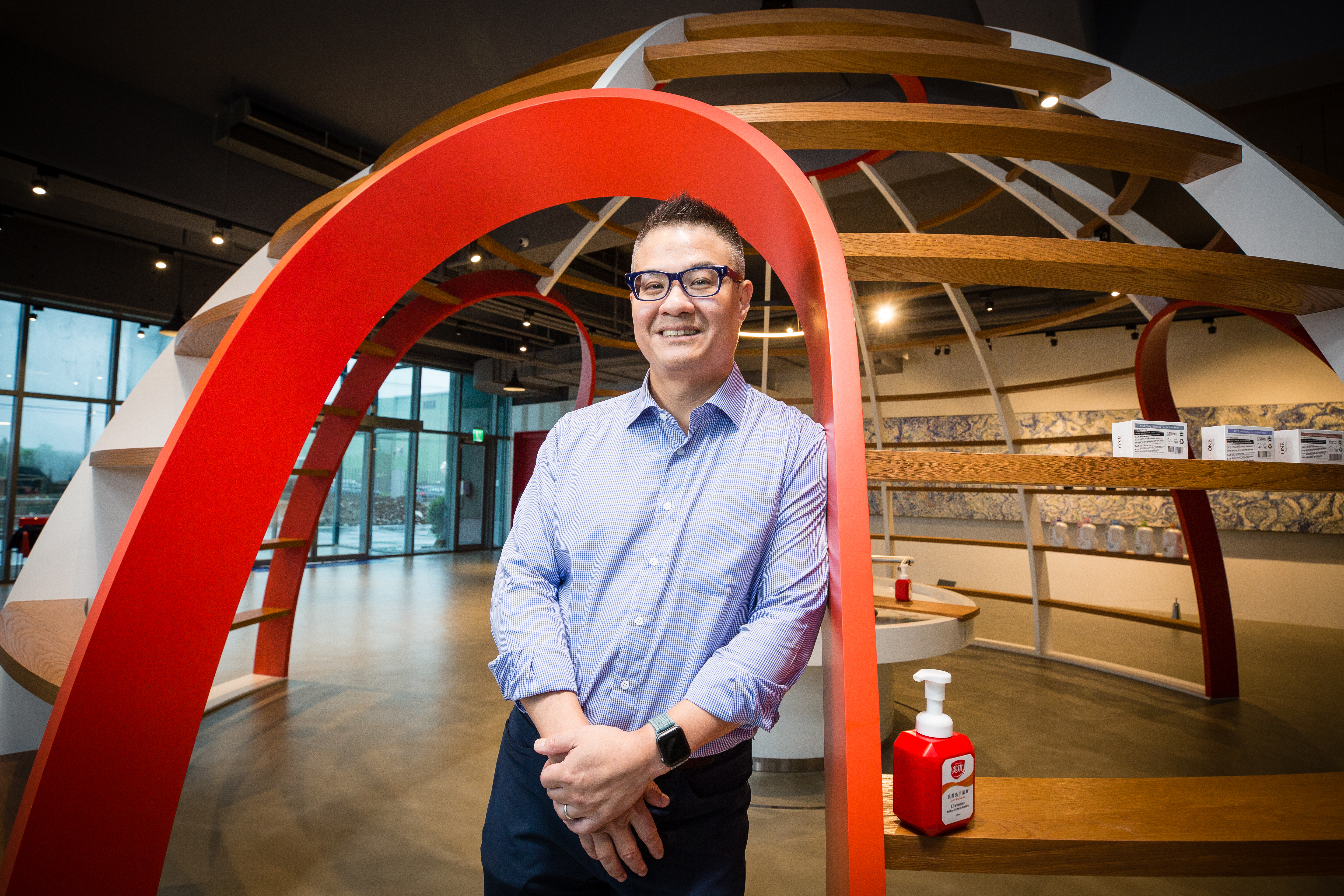 吳英偉接班比自己年紀大上2輪的美琪生技，為老品牌開拓年輕新客群。